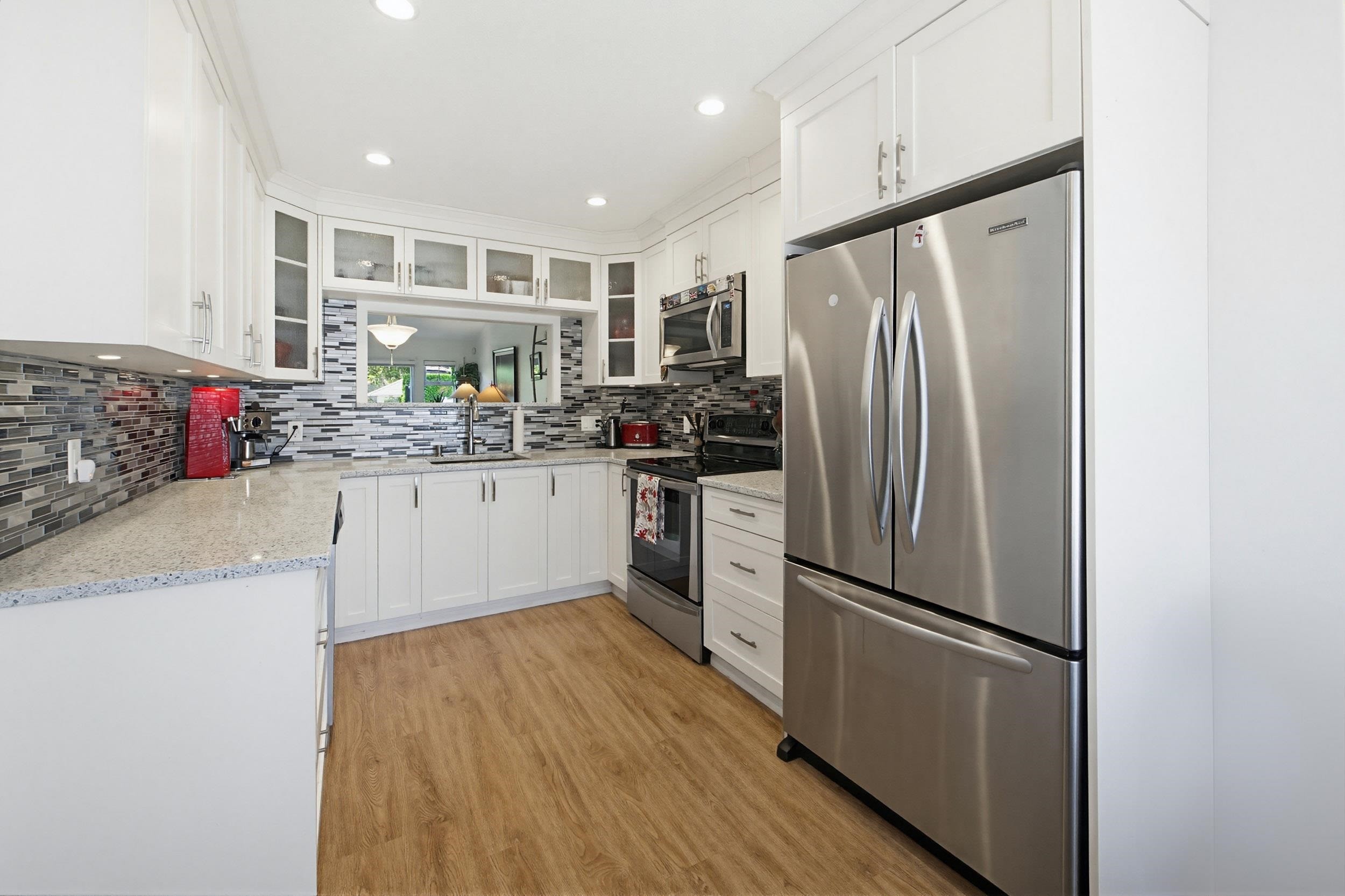 









8737


212

Street, 57,
Langley,




BC
V1M 2C8

