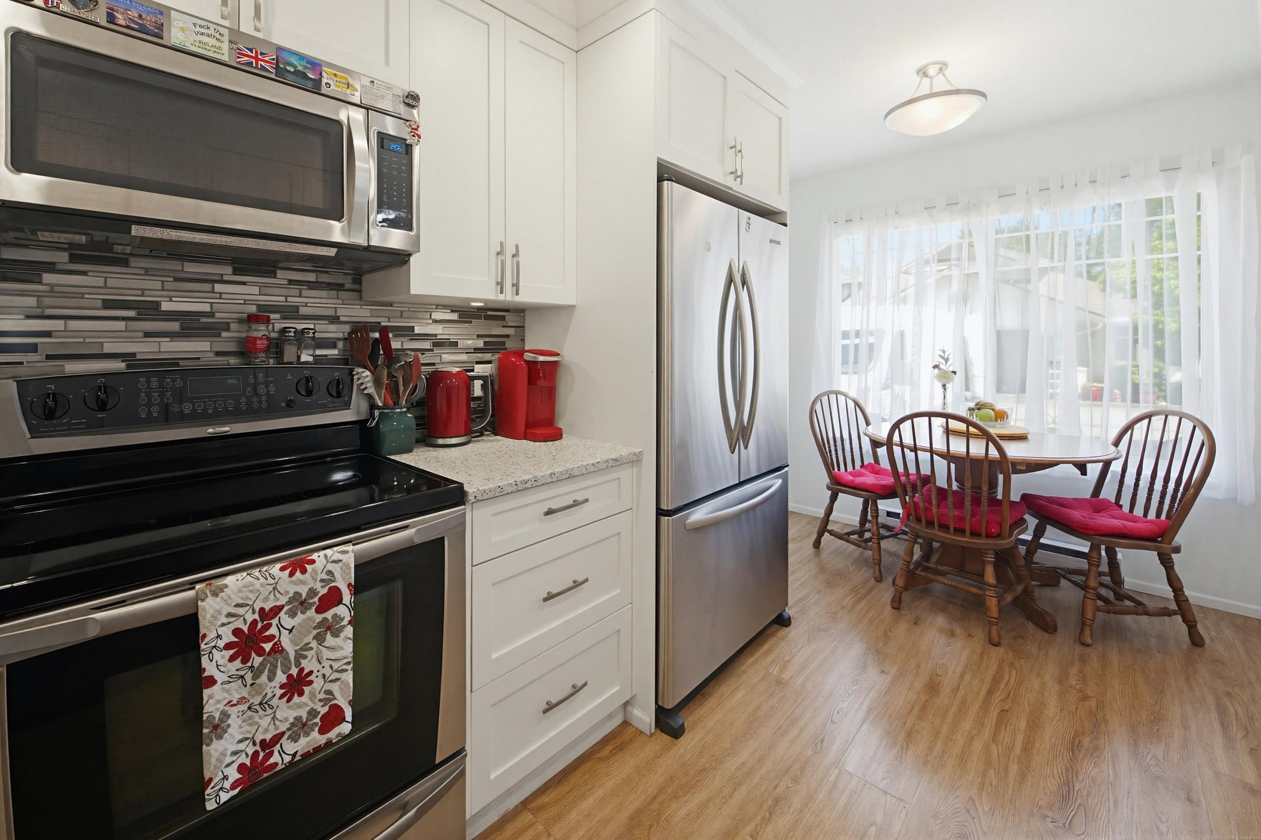 









8737


212

Street, 57,
Langley,




BC
V1M 2C8

