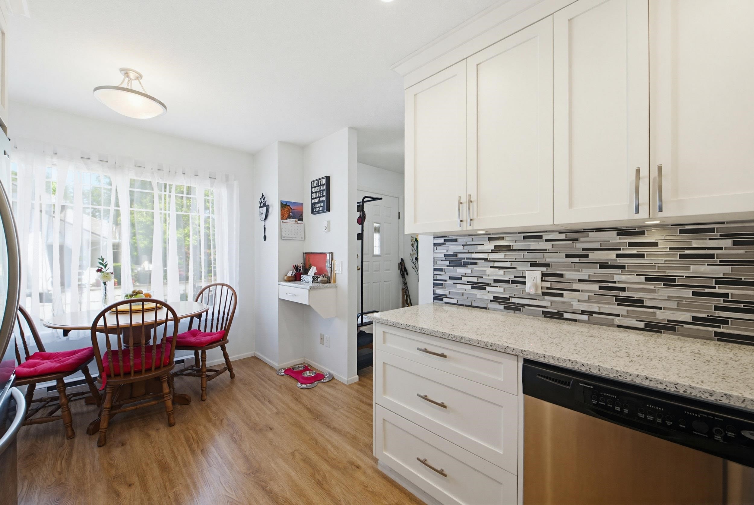 









8737


212

Street, 57,
Langley,




BC
V1M 2C8

