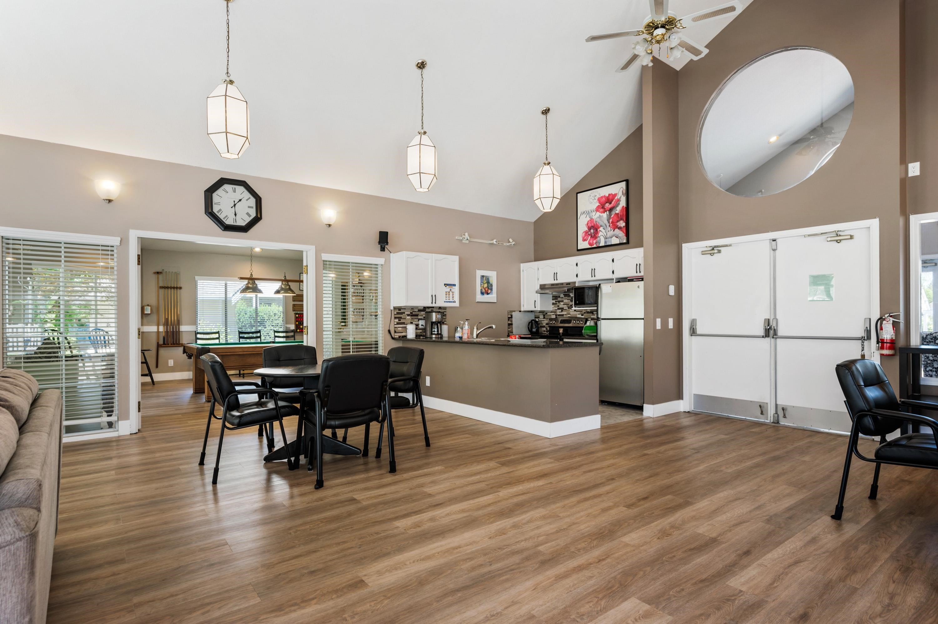 









8737


212

Street, 57,
Langley,




BC
V1M 2C8

