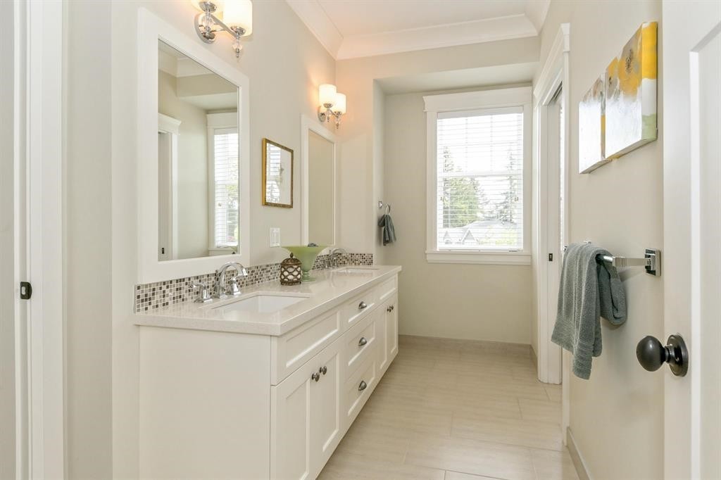 









4745


204a

Street,
Langley,




BC
V3A 0E7

