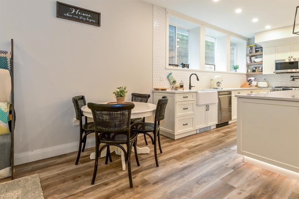 









4745


204a

Street,
Langley,




BC
V3A 0E7

