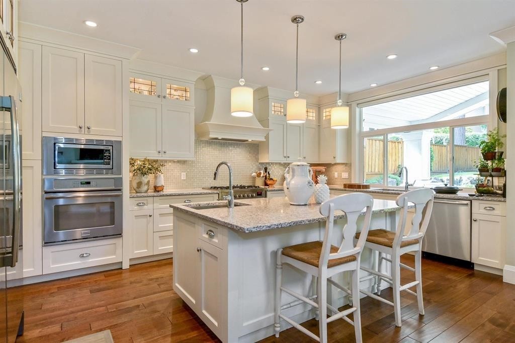 









4745


204a

Street,
Langley,




BC
V3A 0E7

