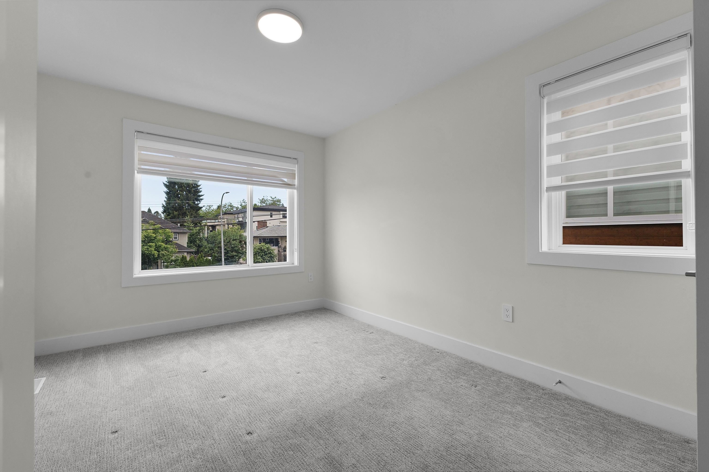 









9652


162a

Street, 48,
Surrey,




BC
V4N 2E4

