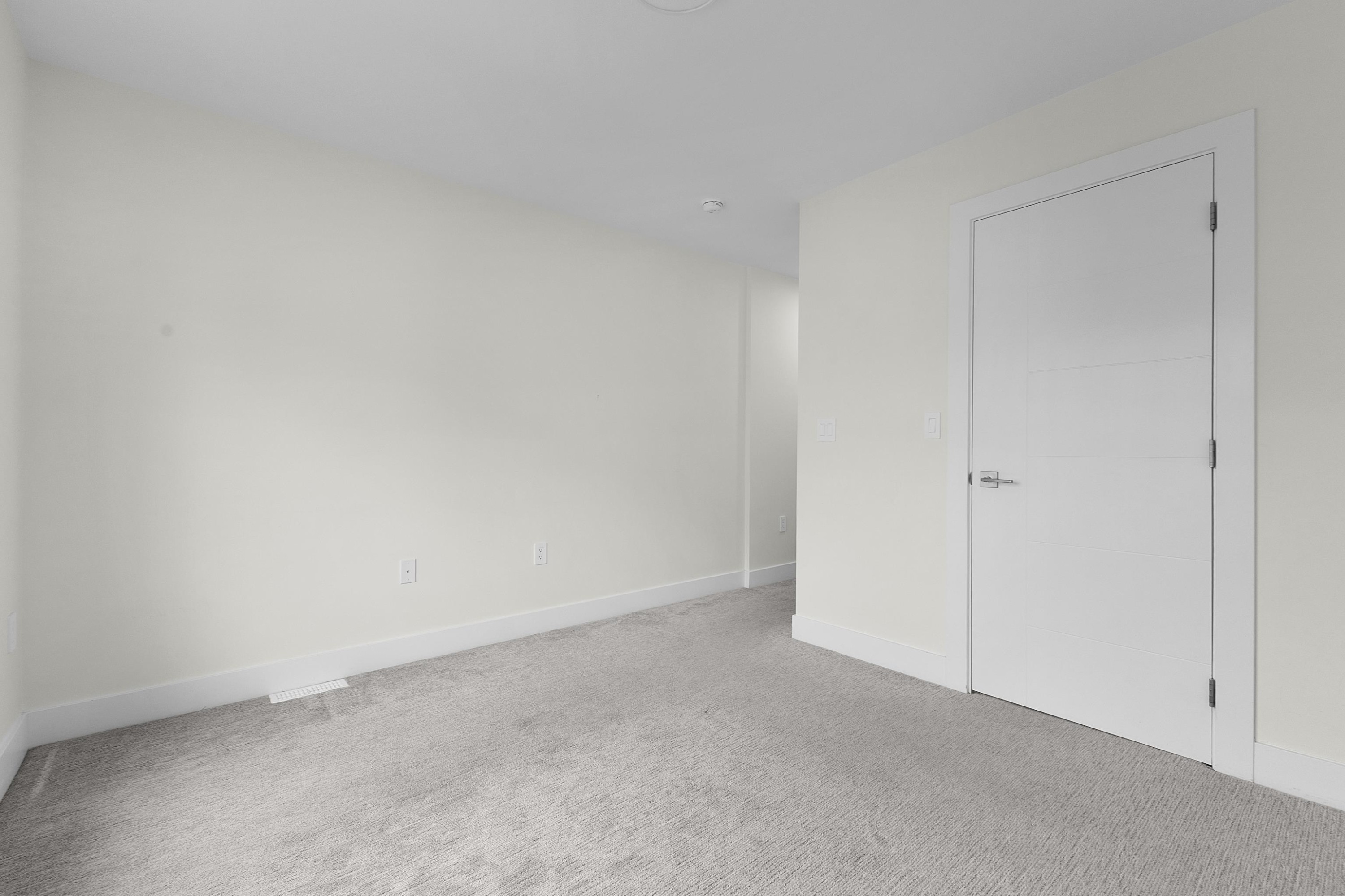 









9652


162a

Street, 48,
Surrey,




BC
V4N 2E4

