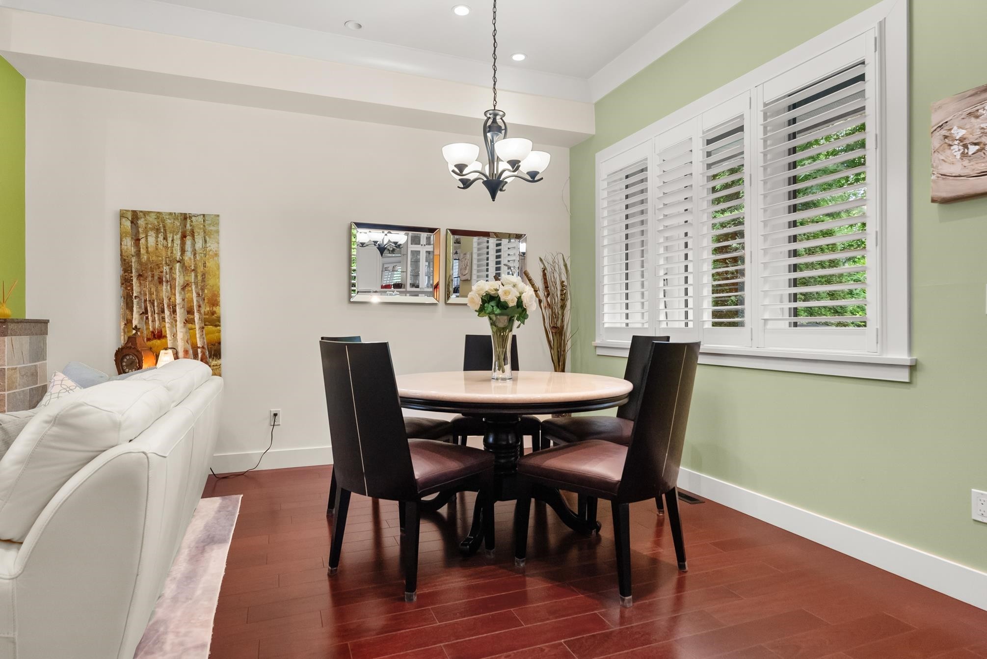 









3122


160

Street, 18,
Surrey,




BC
V3Z 8K5

