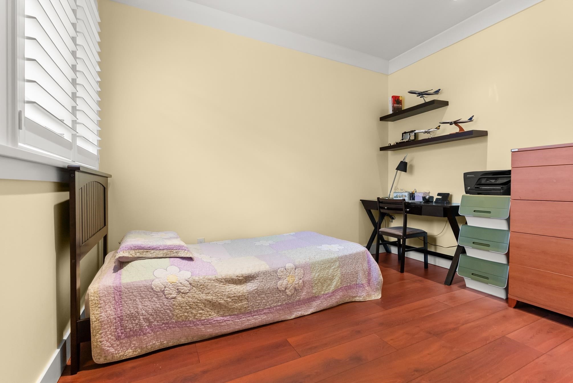 









3122


160

Street, 18,
Surrey,




BC
V3Z 8K5

