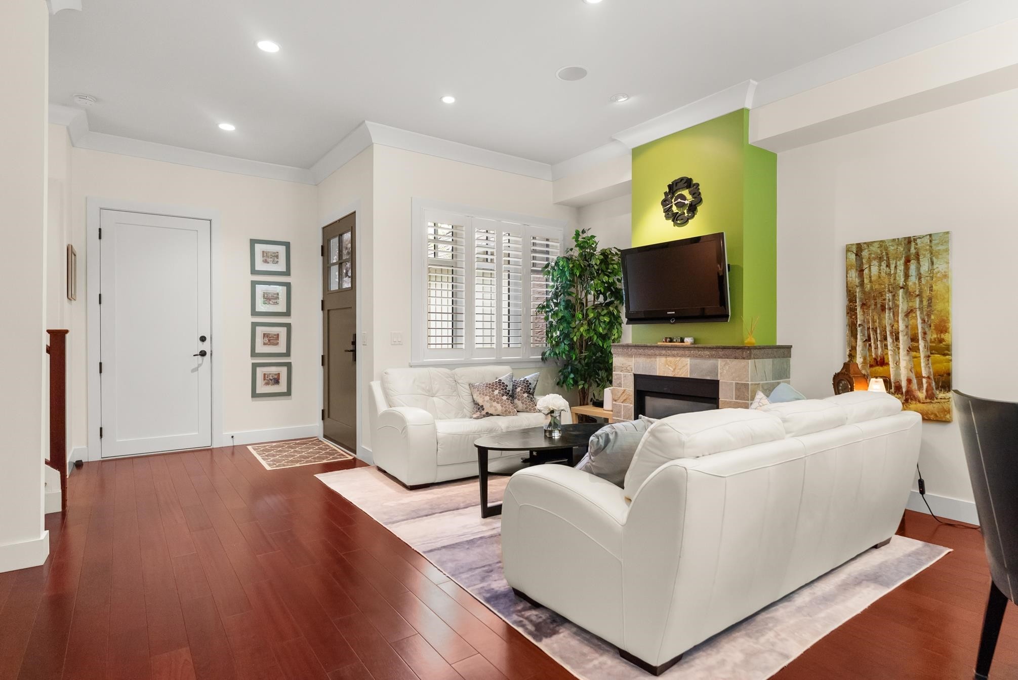 









3122


160

Street, 18,
Surrey,




BC
V3Z 8K5

