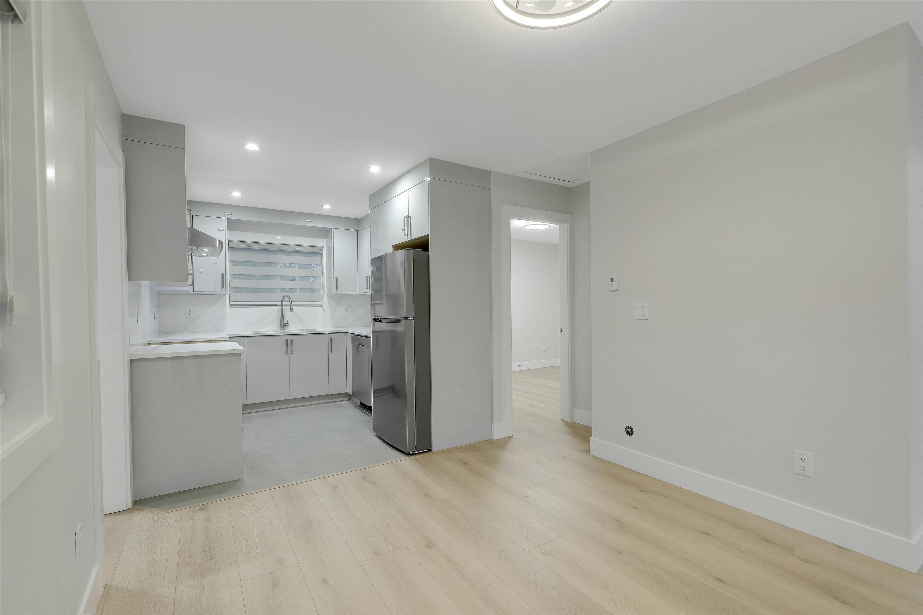 









12509


77b

Avenue,
Surrey,




BC
V3W 8L9

