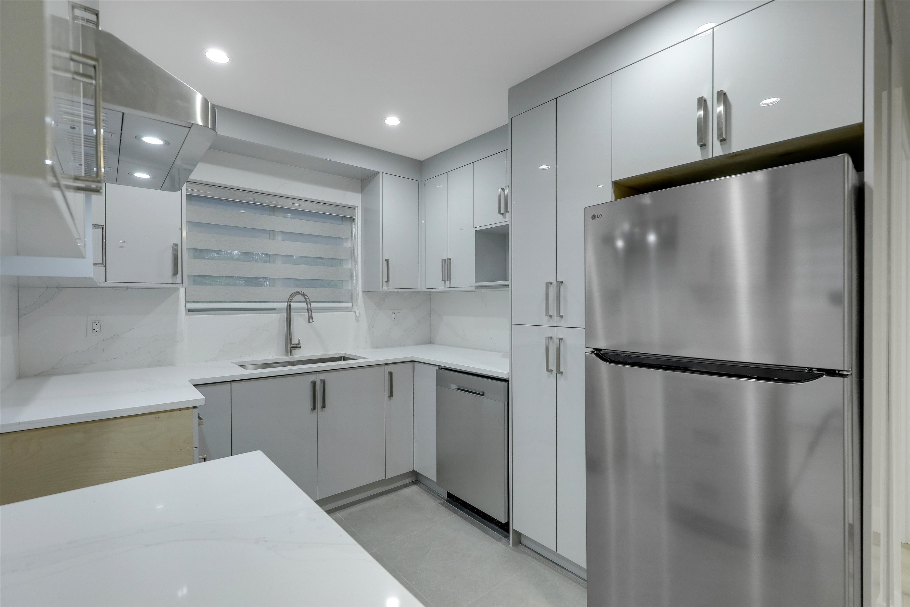 









12509


77b

Avenue,
Surrey,




BC
V3W 8L9

