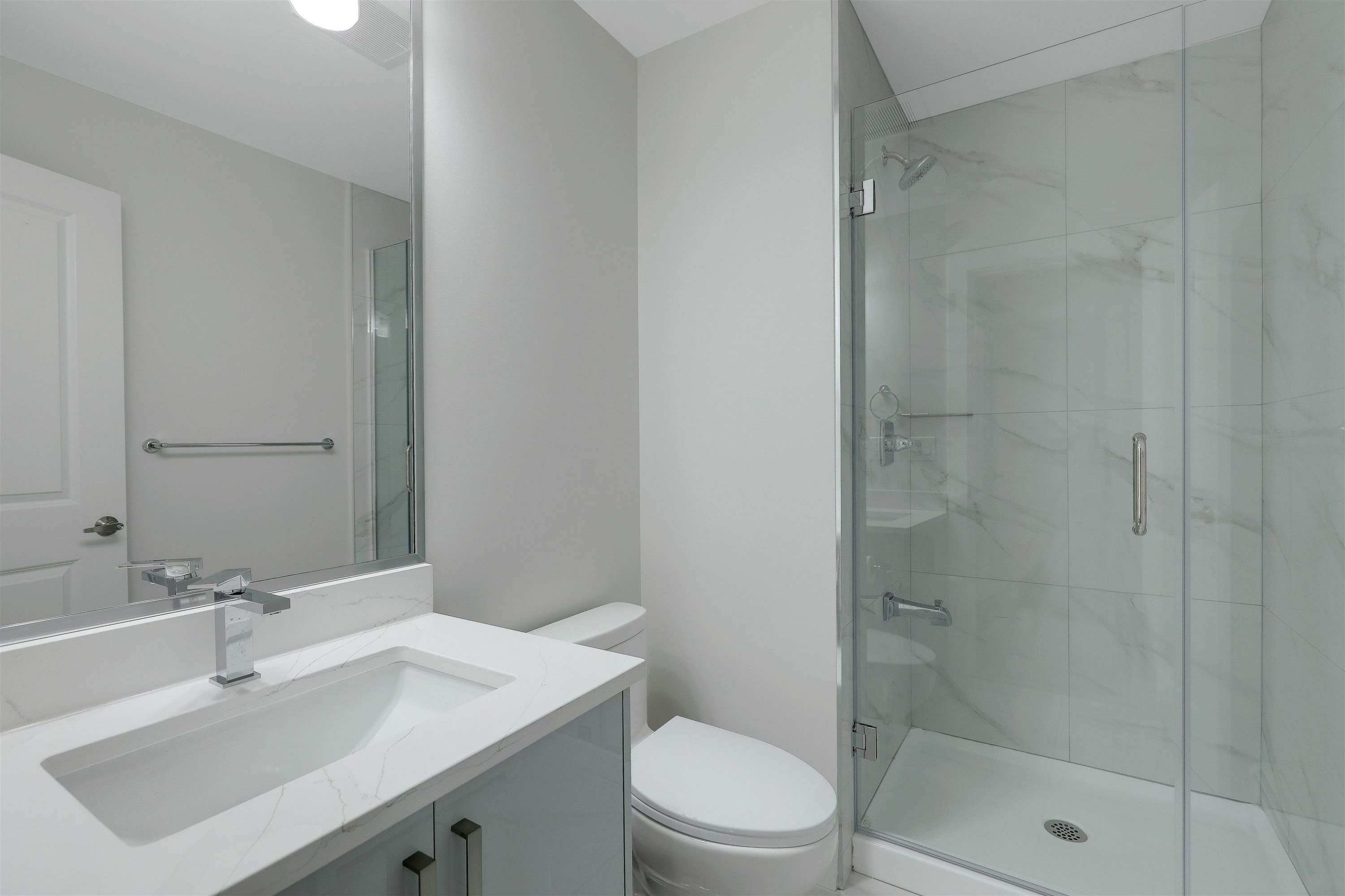 









12509


77b

Avenue,
Surrey,




BC
V3W 8L9

