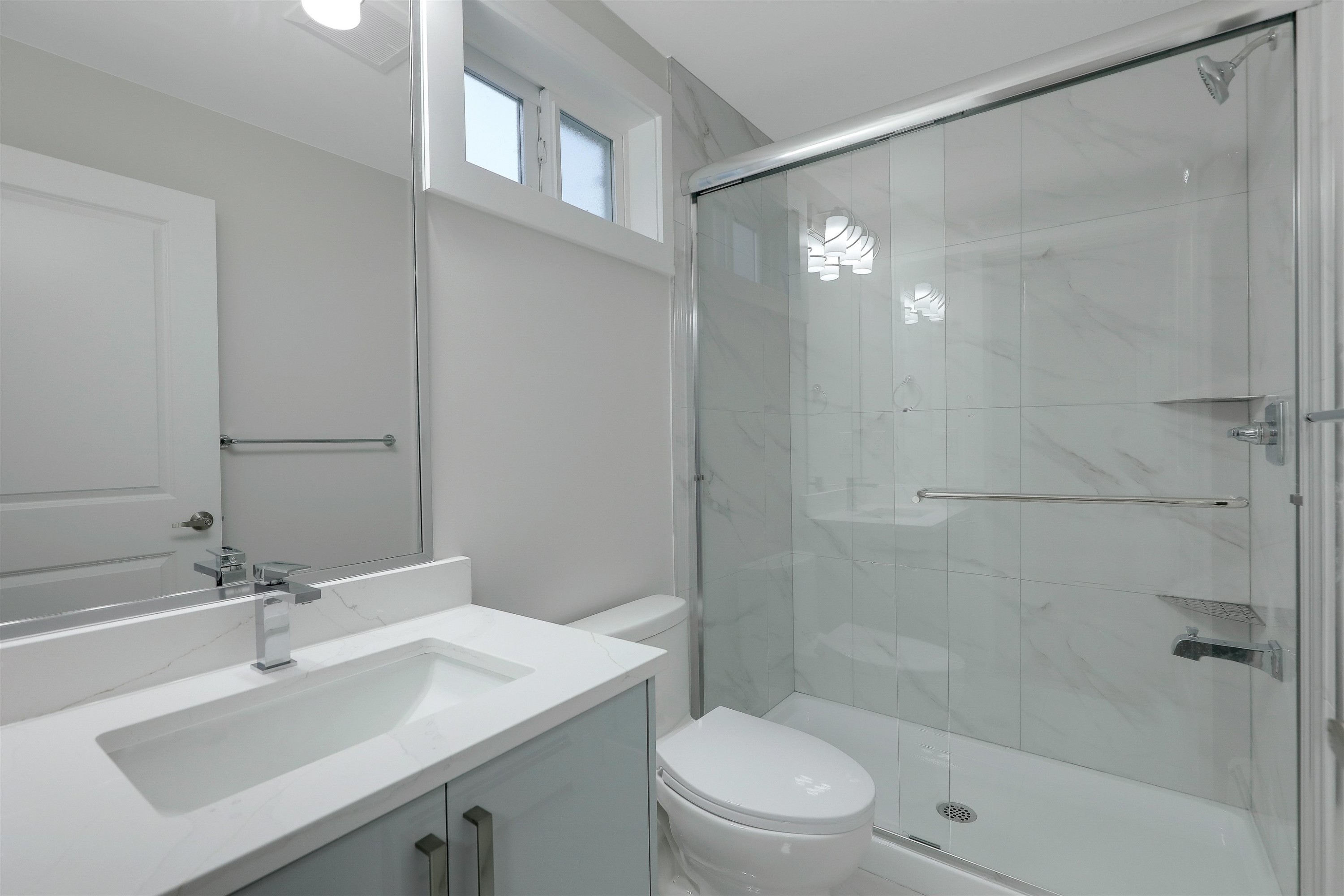 









12509


77b

Avenue,
Surrey,




BC
V3W 8L9

