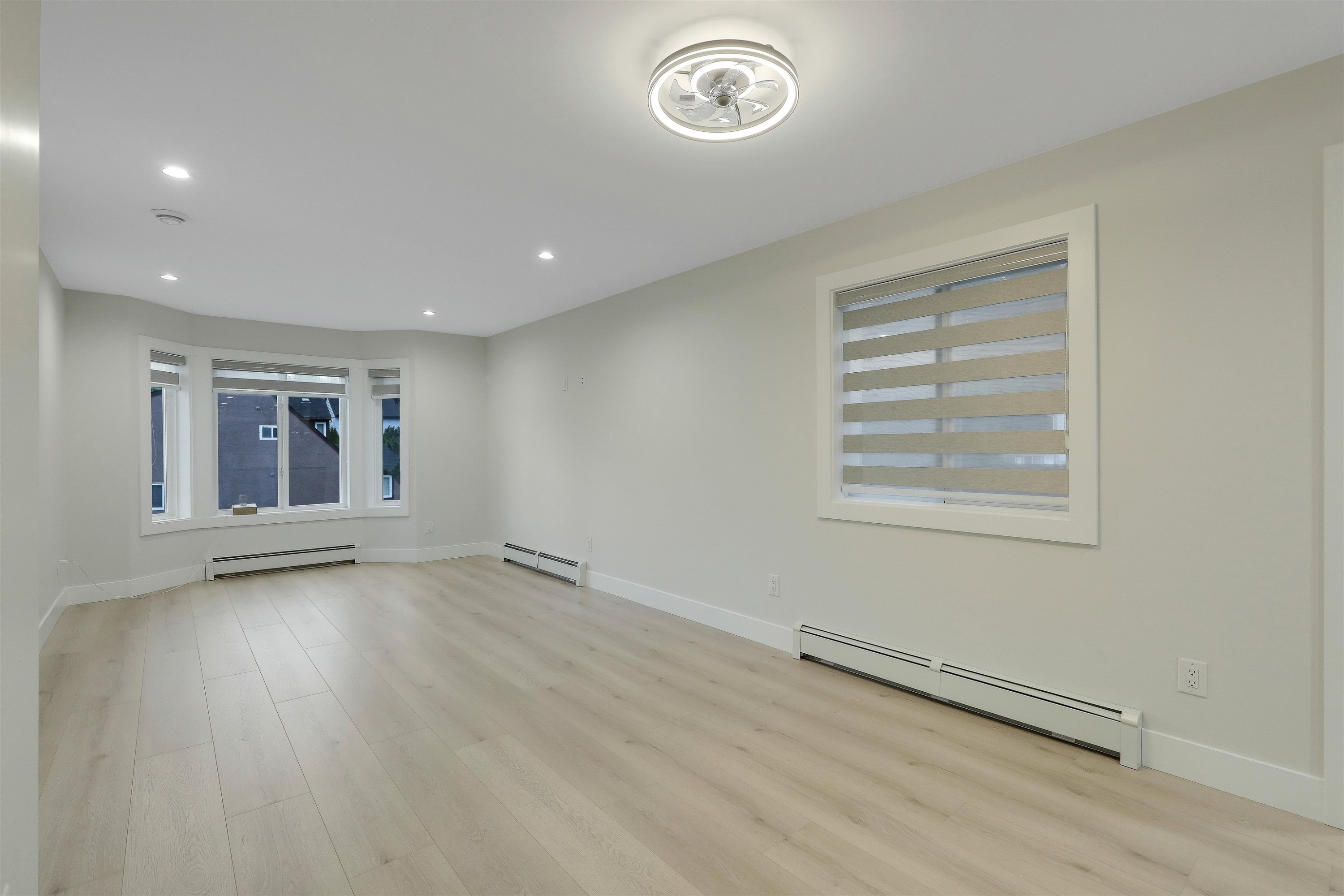 









12509


77b

Avenue,
Surrey,




BC
V3W 8L9

