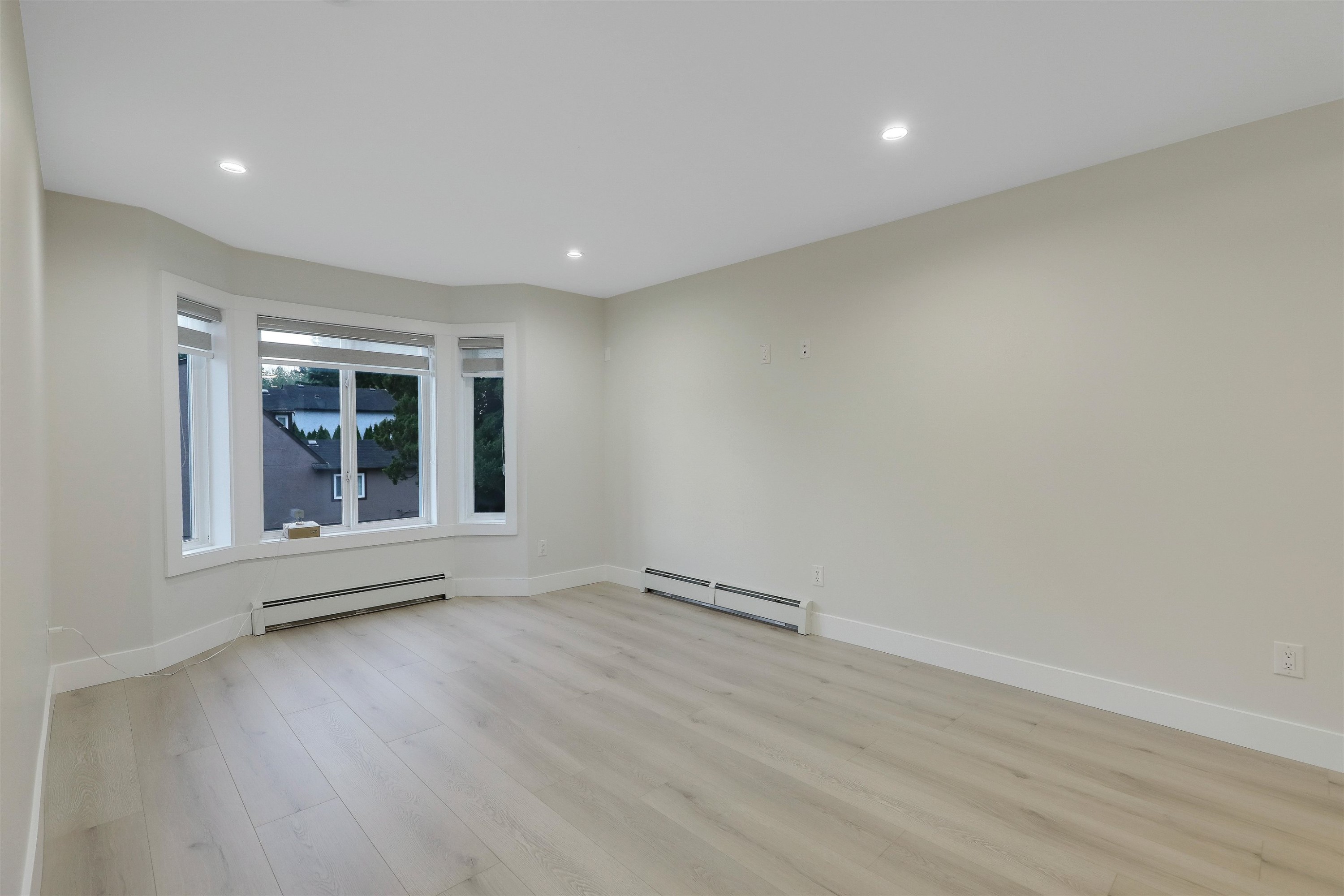 









12509


77b

Avenue,
Surrey,




BC
V3W 8L9

