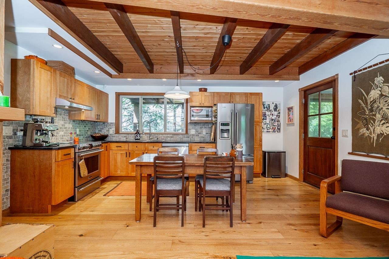 









44301


Bayview

Road,
Mission,




BC
V0M 1N0

