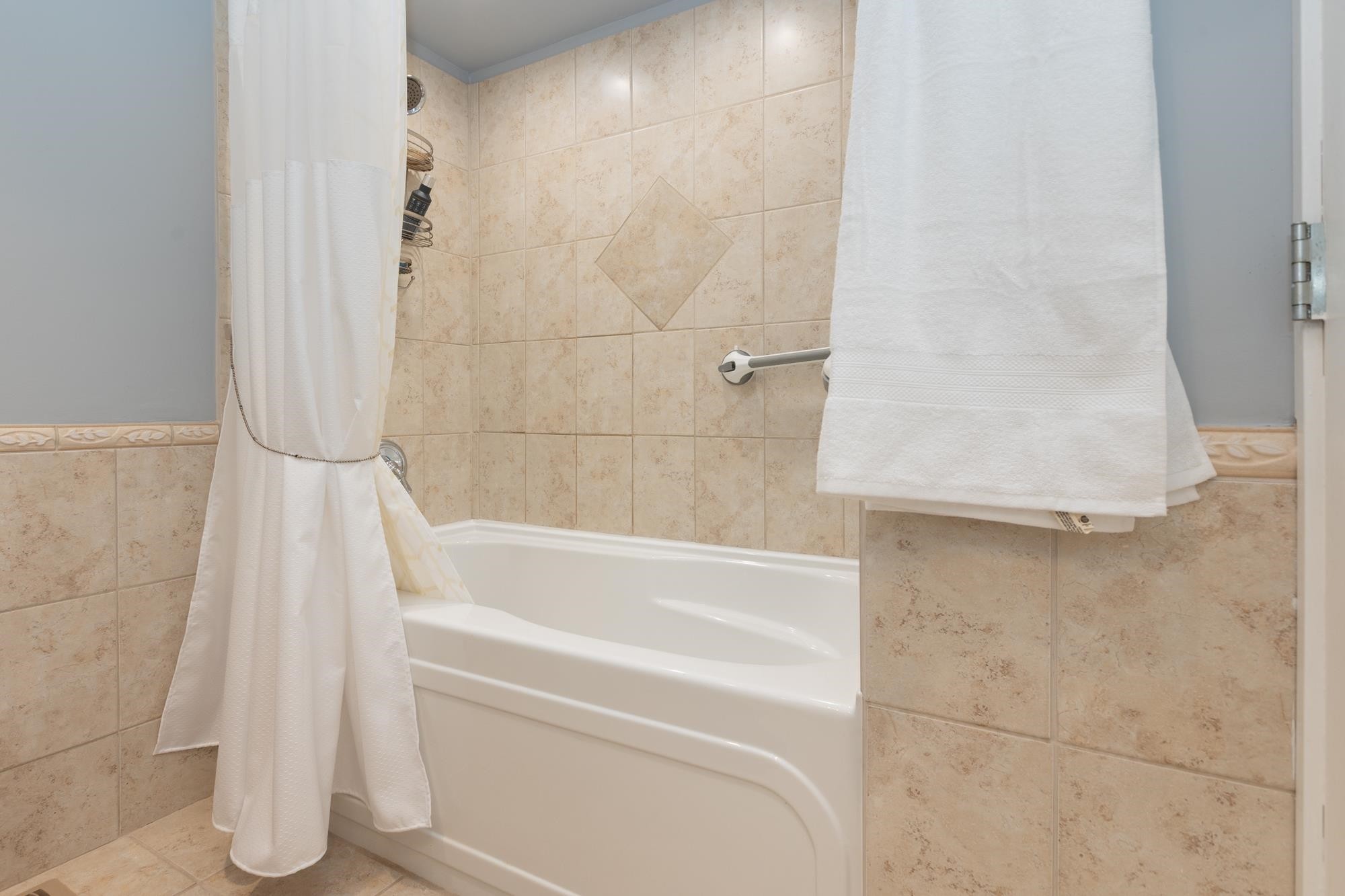 









20249


44

Avenue,
Langley,




BC
V3A 6L9

