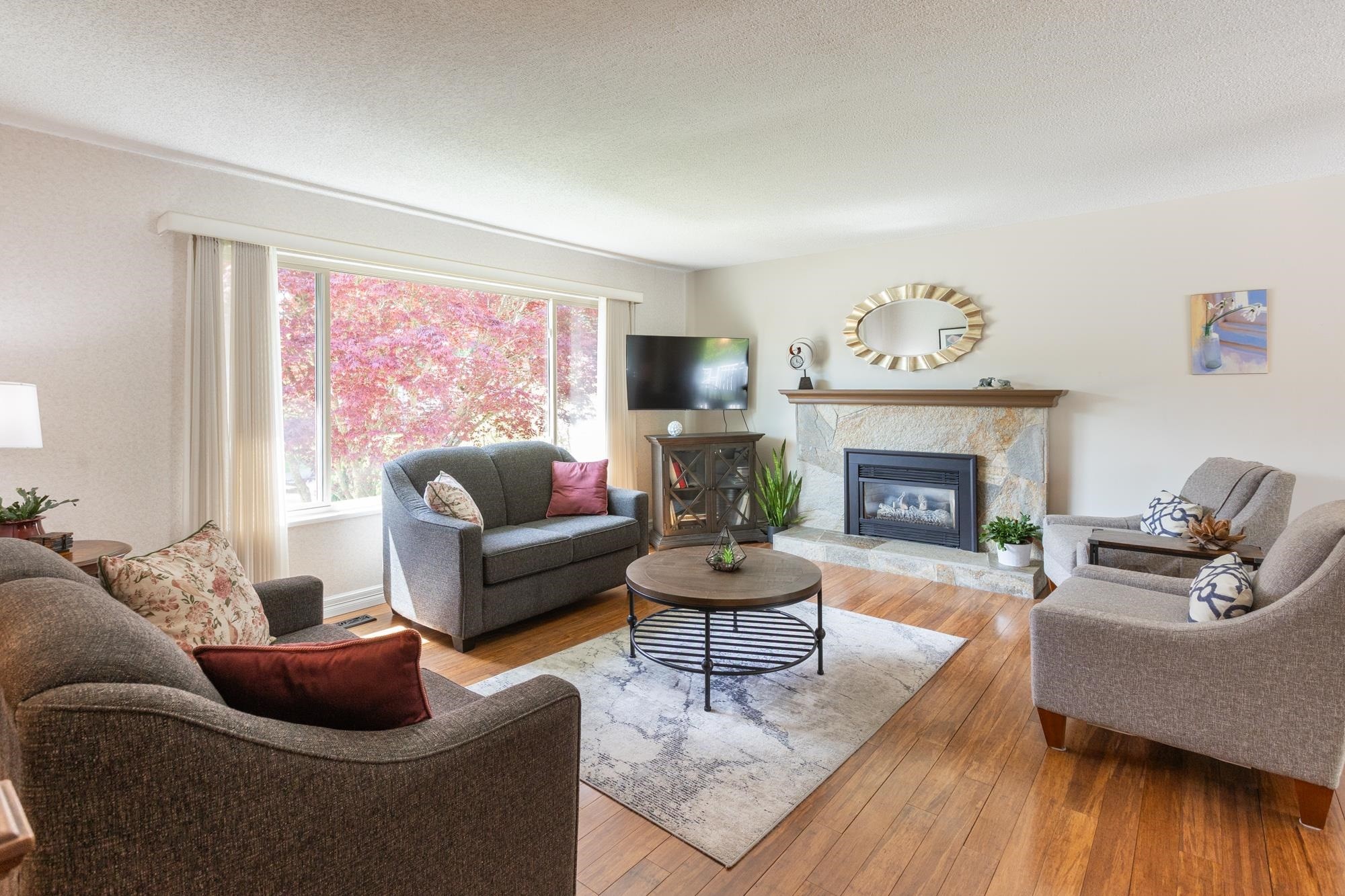 









20249


44

Avenue,
Langley,




BC
V3A 6L9

