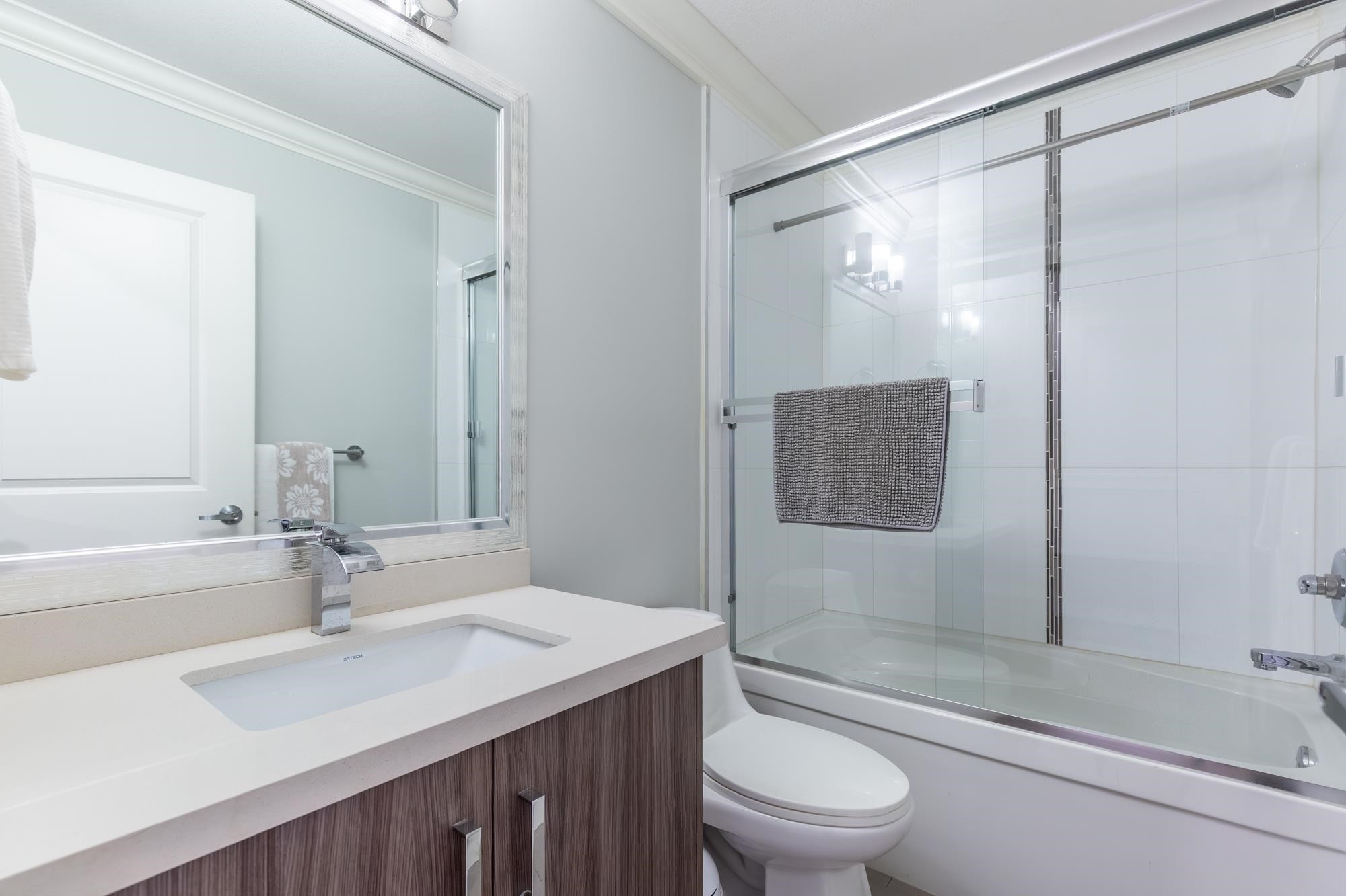 









19097


64

Avenue, 60,
Surrey,




BC
V3S 6X5

