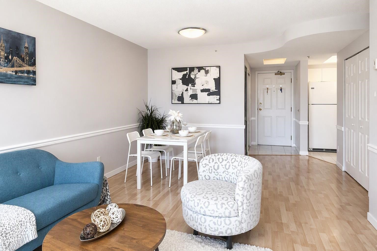 









13353


108

Avenue, 702,
Surrey,




BC
V3T 5T5

