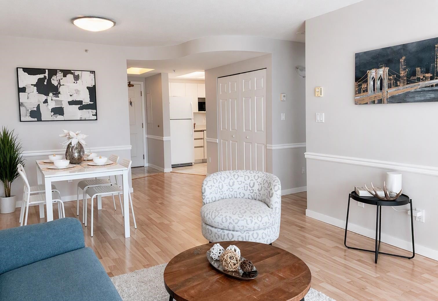 









13353


108

Avenue, 702,
Surrey,




BC
V3T 5T5

