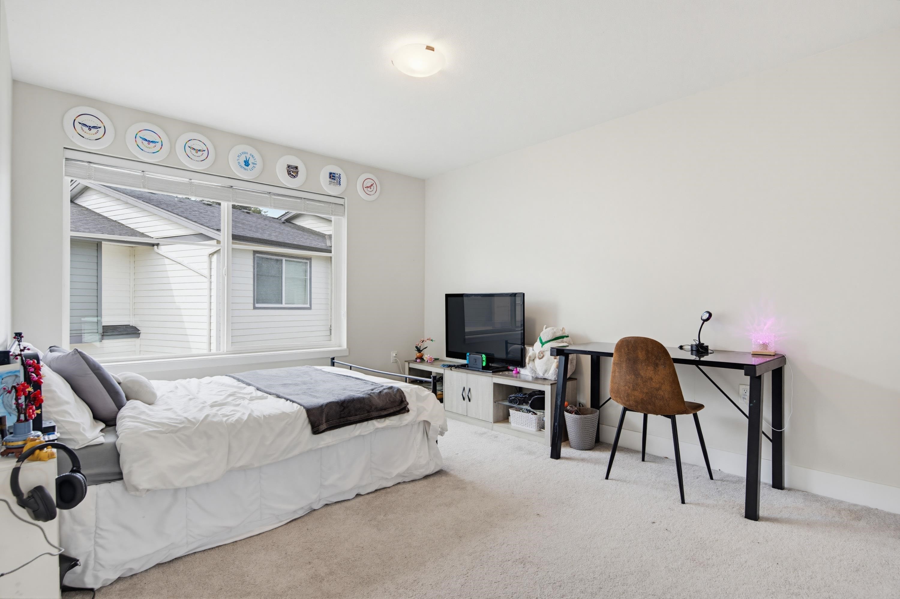 









15665


Mountain View

Drive, 75,
Surrey,




BC
V3Z 0W8

