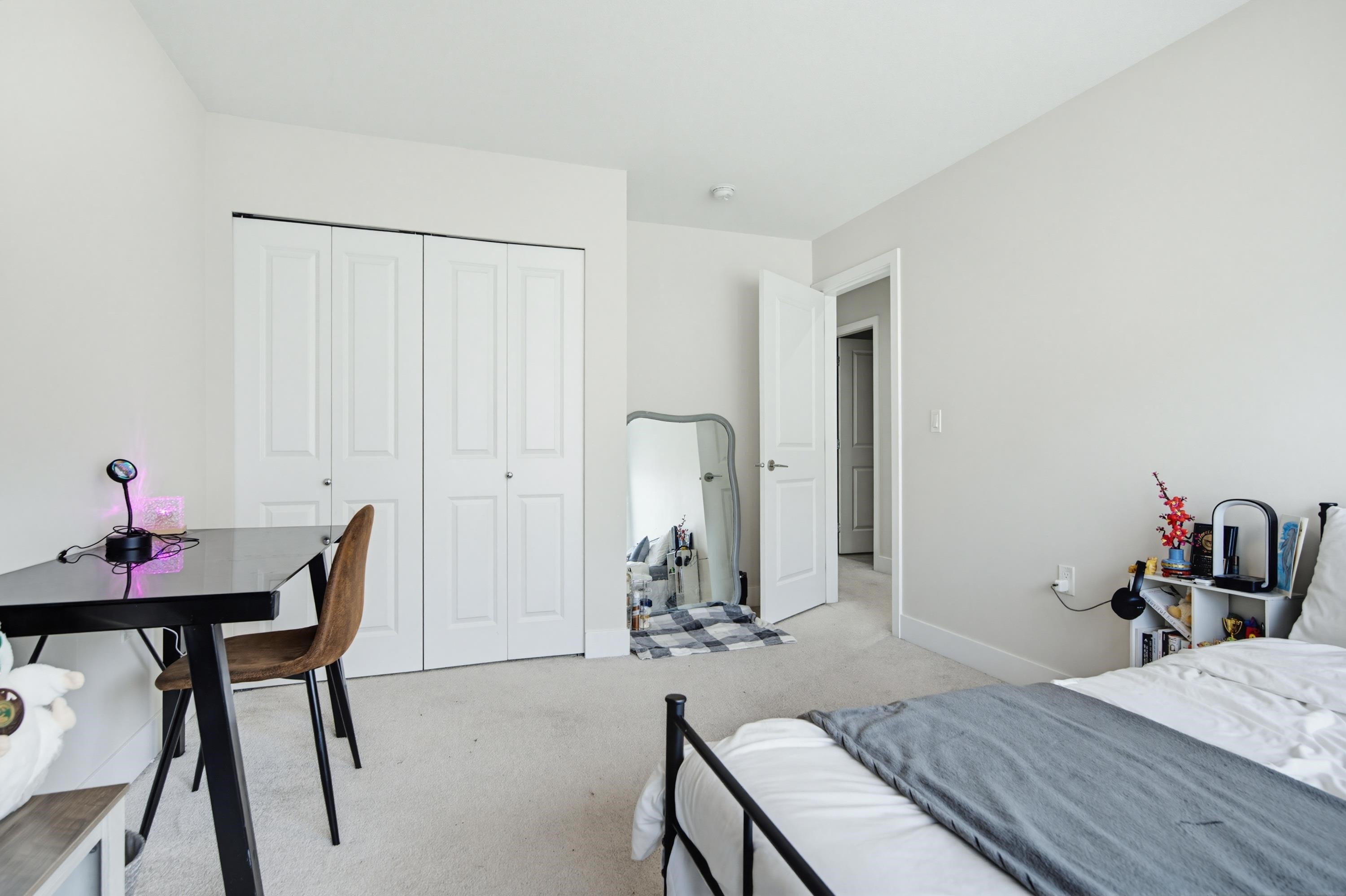









15665


Mountain View

Drive, 75,
Surrey,




BC
V3Z 0W8

