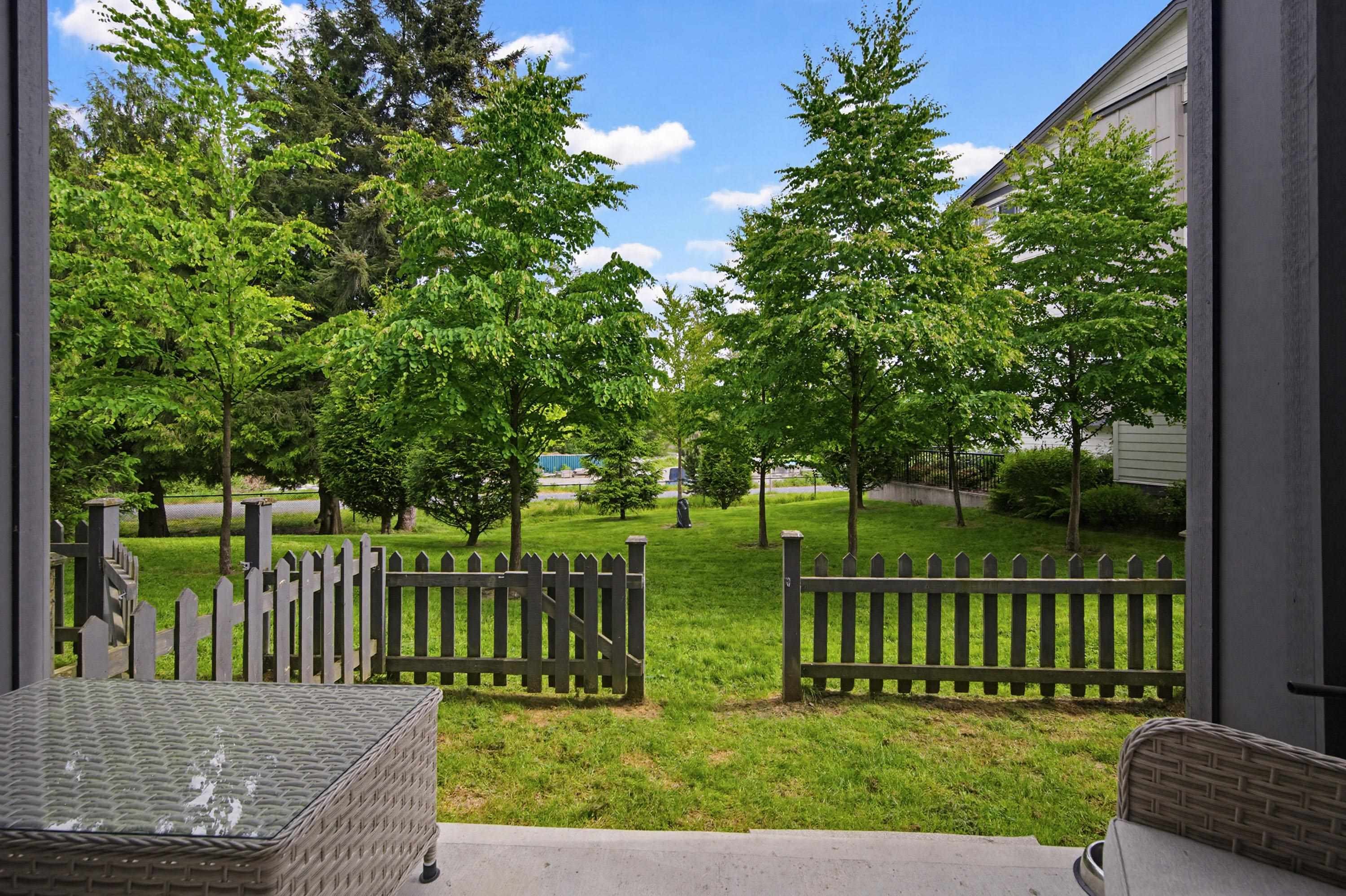 









15665


Mountain View

Drive, 75,
Surrey,




BC
V3Z 0W8

