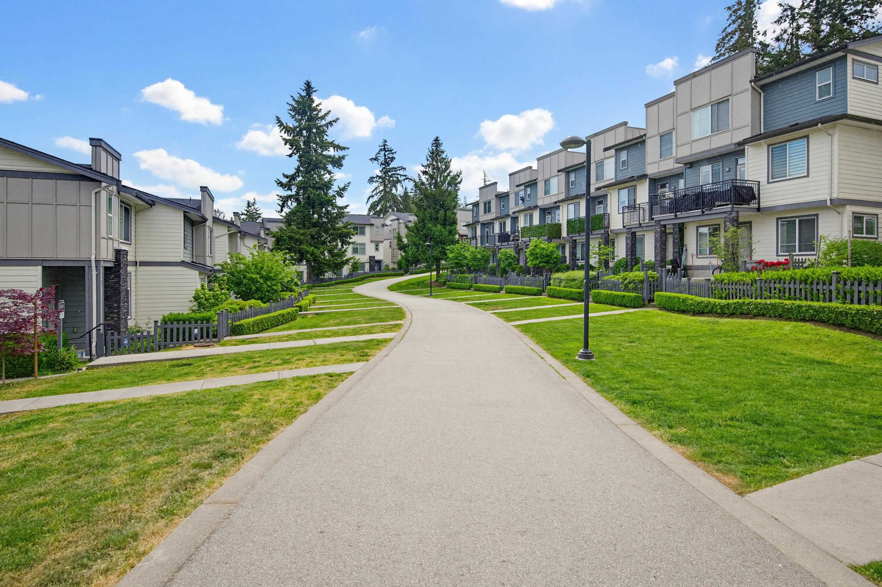 









15665


Mountain View

Drive, 75,
Surrey,




BC
V3Z 0W8

