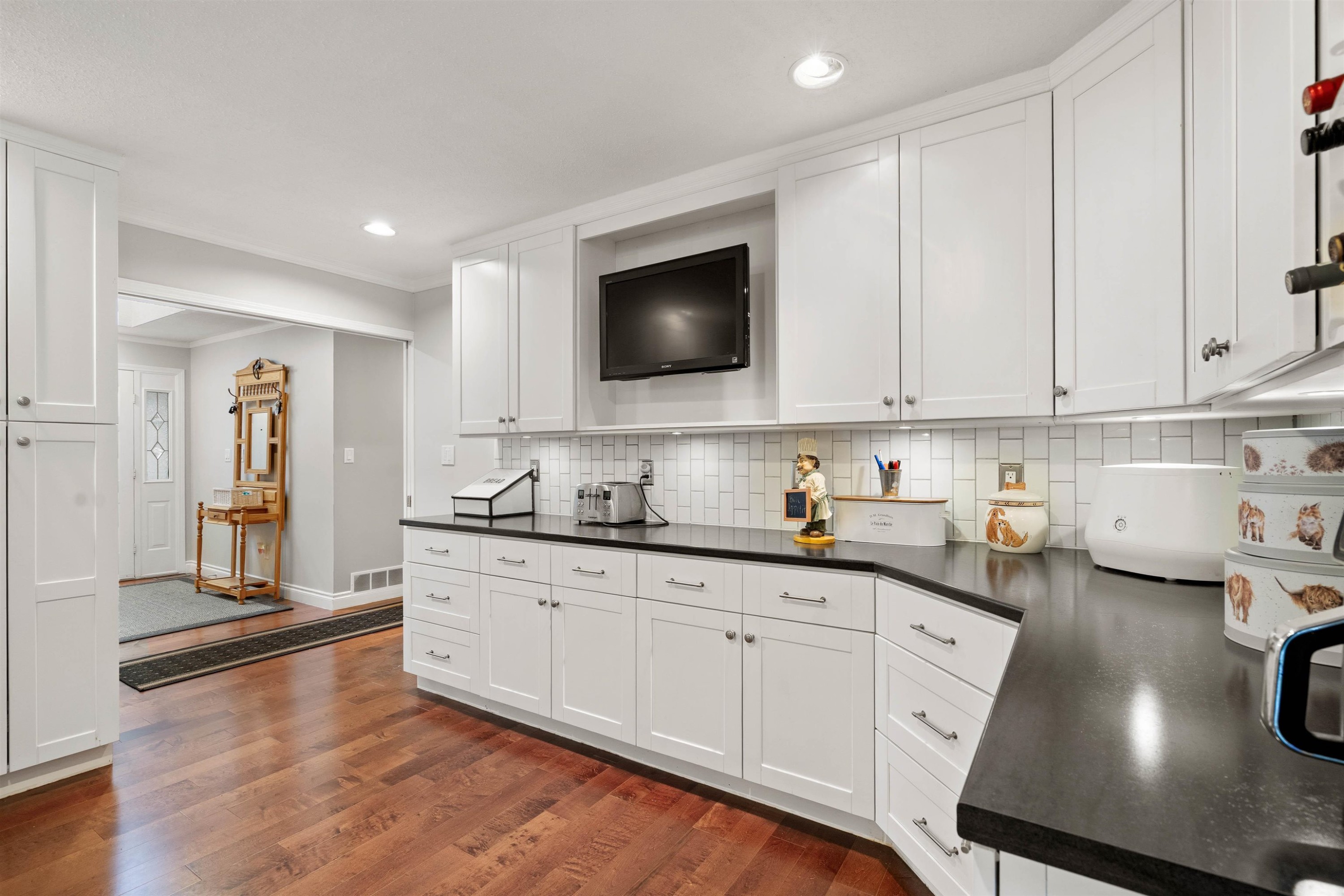 









5102


219a

Street,
Langley,




BC
V3A 8P8

