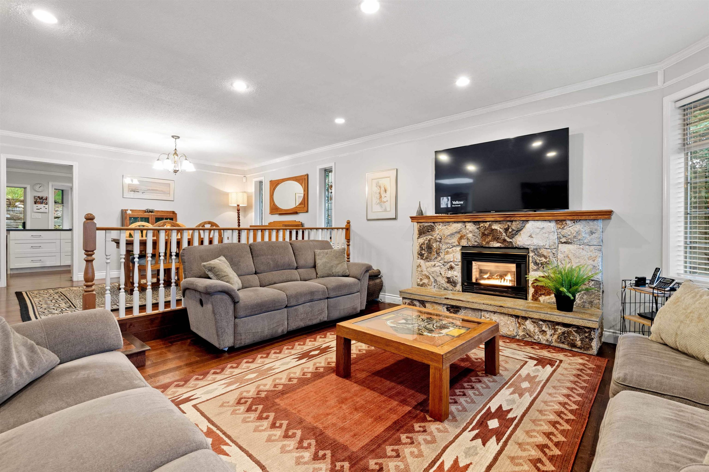 









5102


219a

Street,
Langley,




BC
V3A 8P8

