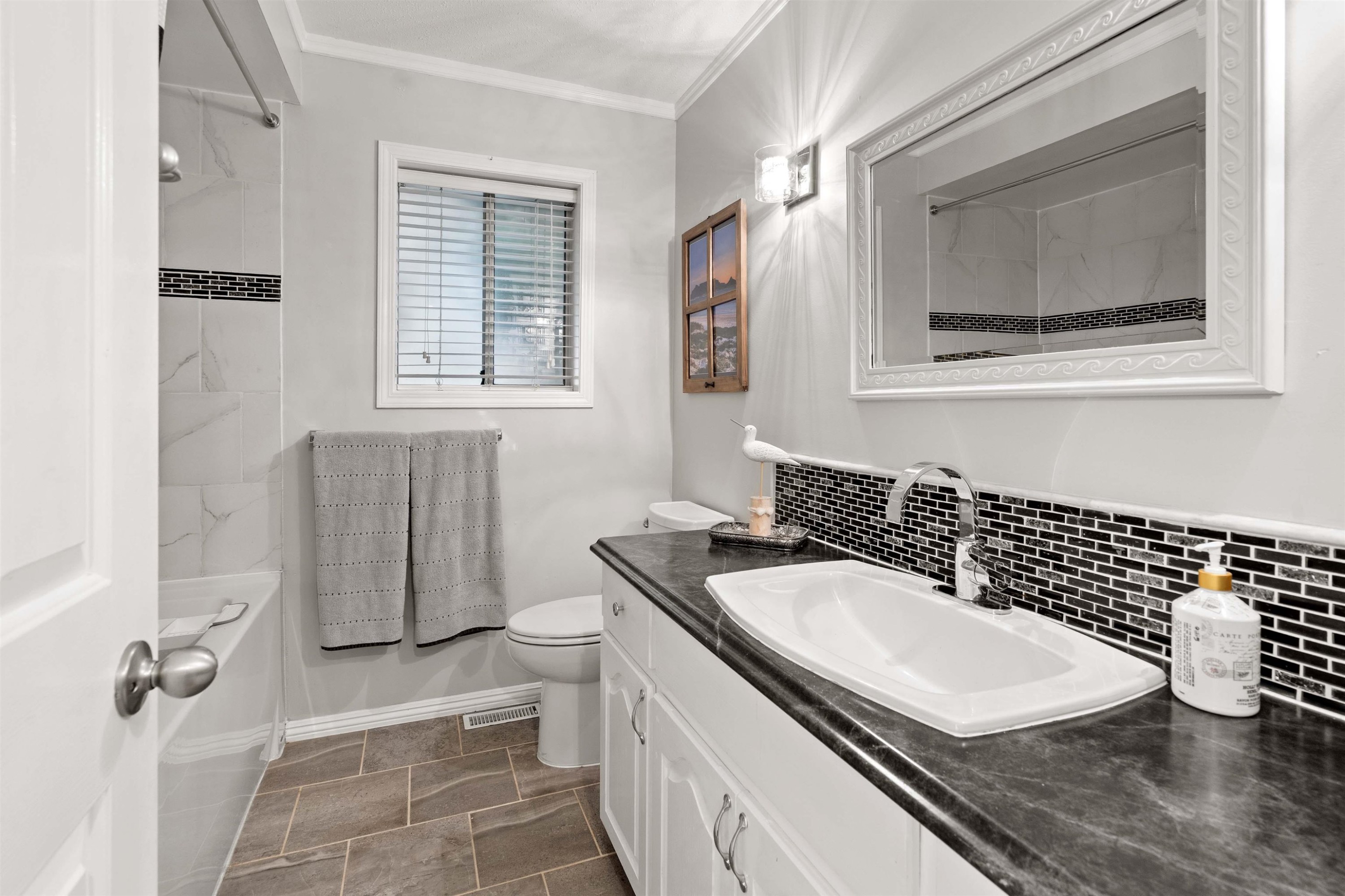 









5102


219a

Street,
Langley,




BC
V3A 8P8

