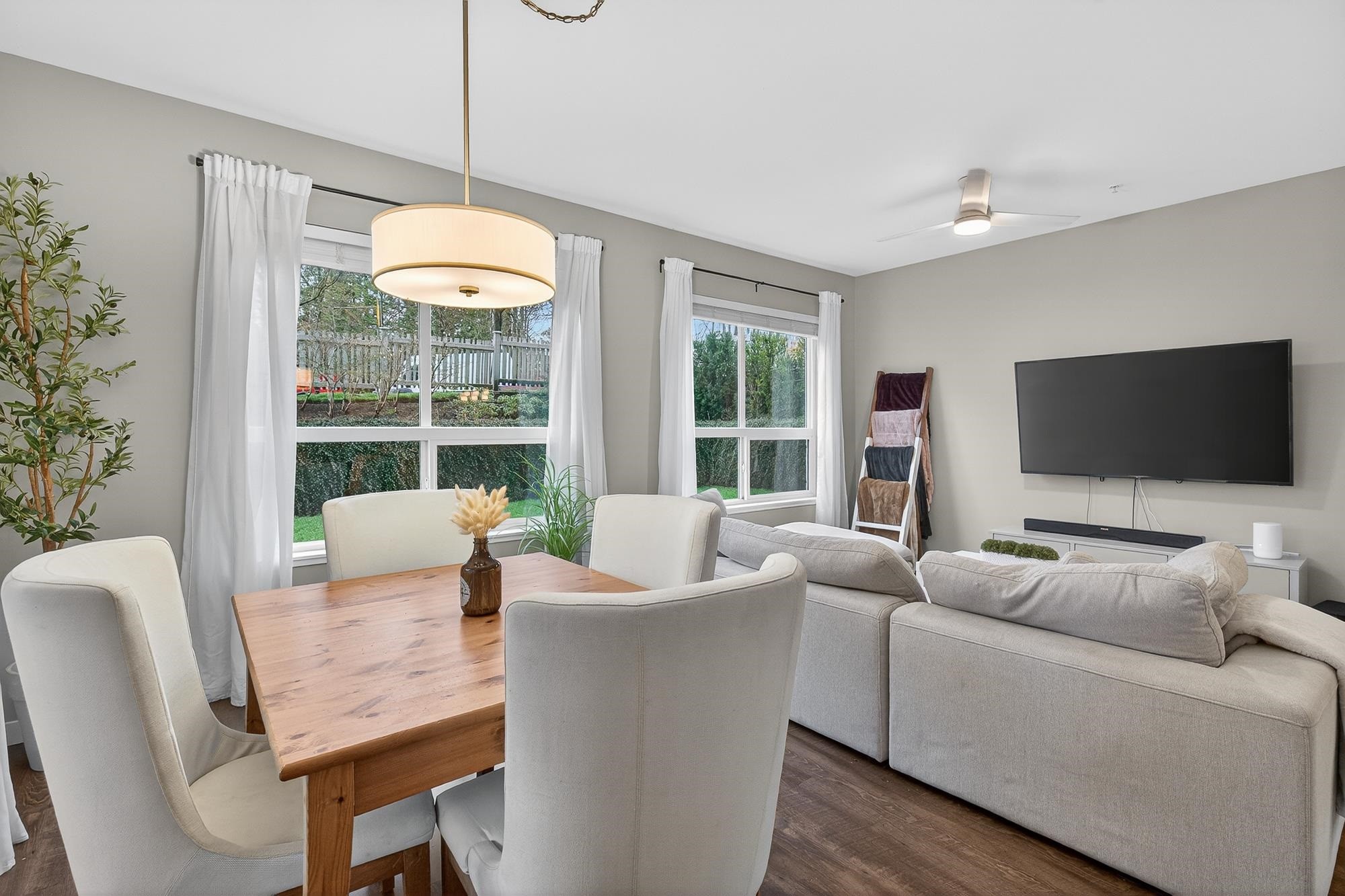 









6490


194

Street, B102,
Surrey,




BC
V4N 6J9

