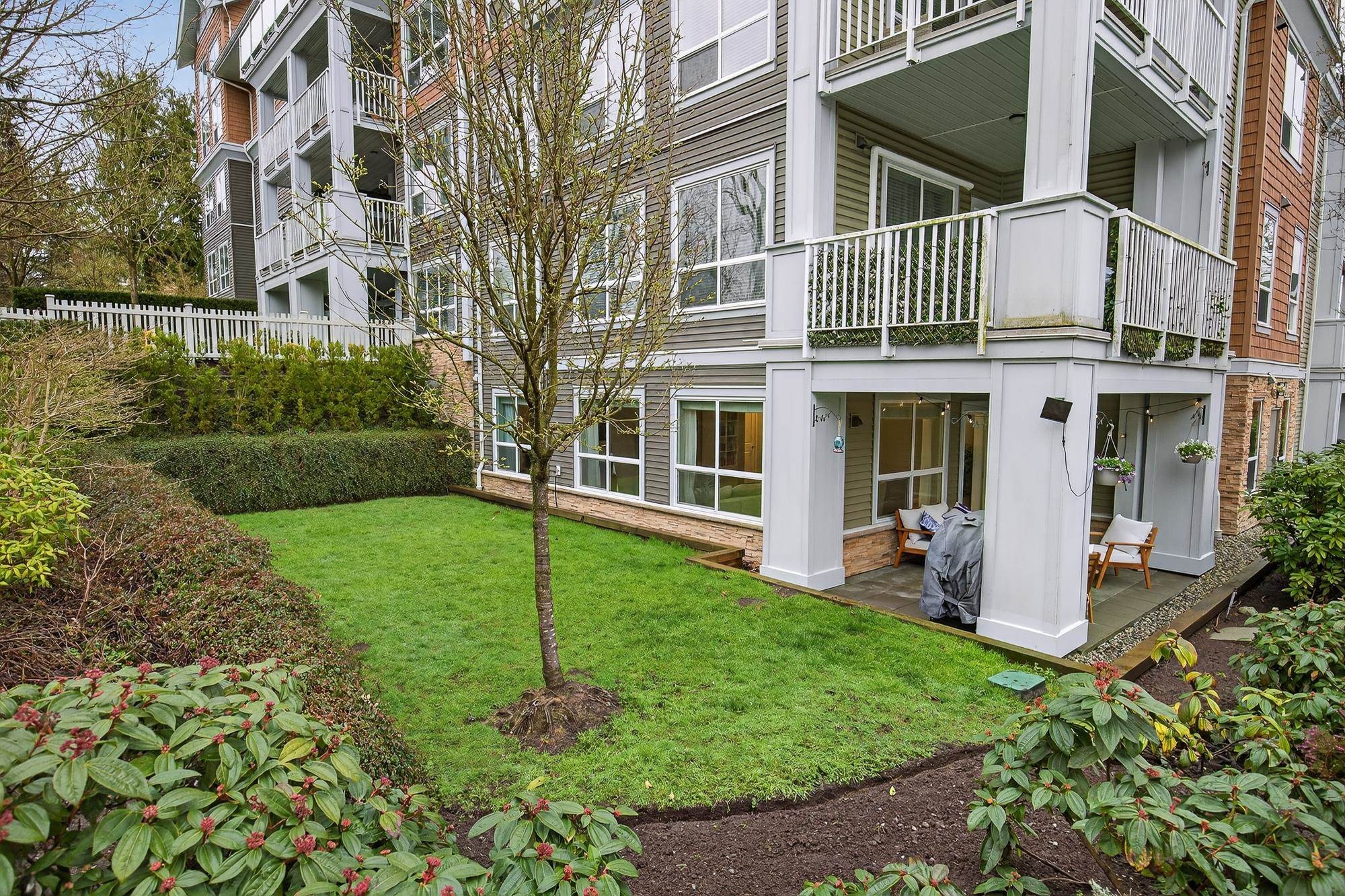 









6490


194

Street, B102,
Surrey,




BC
V4N 6J9

