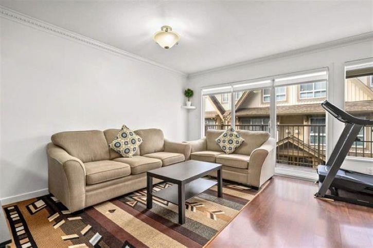 









12738


66

Avenue, 40,
Surrey,




BC
V3W 1P3

