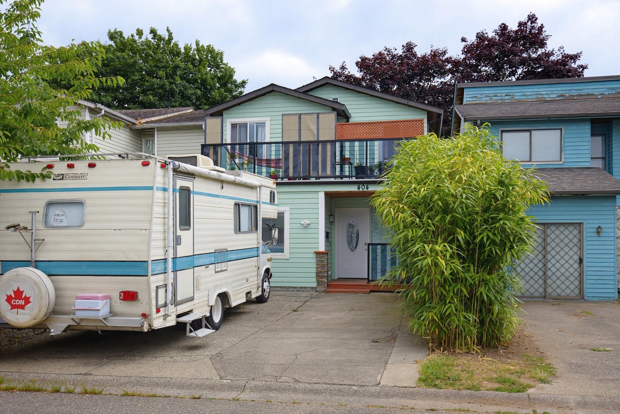 









404


Bruneau

Place,
Langley,




BC
V4W 3K9

