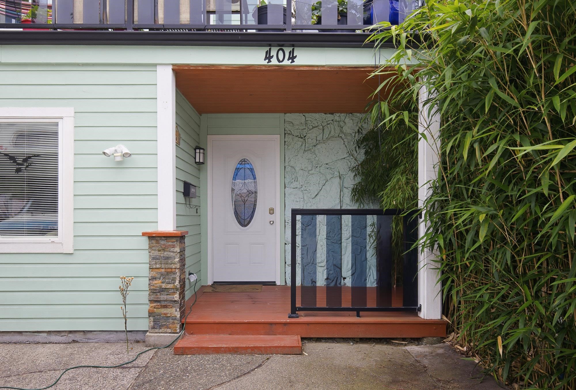 









404


Bruneau

Place,
Langley,




BC
V4W 3K9

