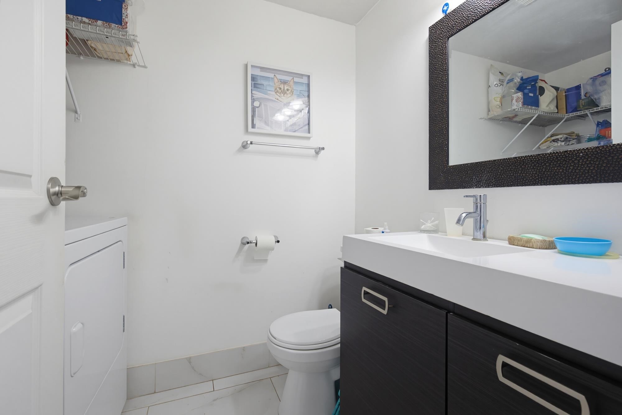 









404


Bruneau

Place,
Langley,




BC
V4W 3K9

