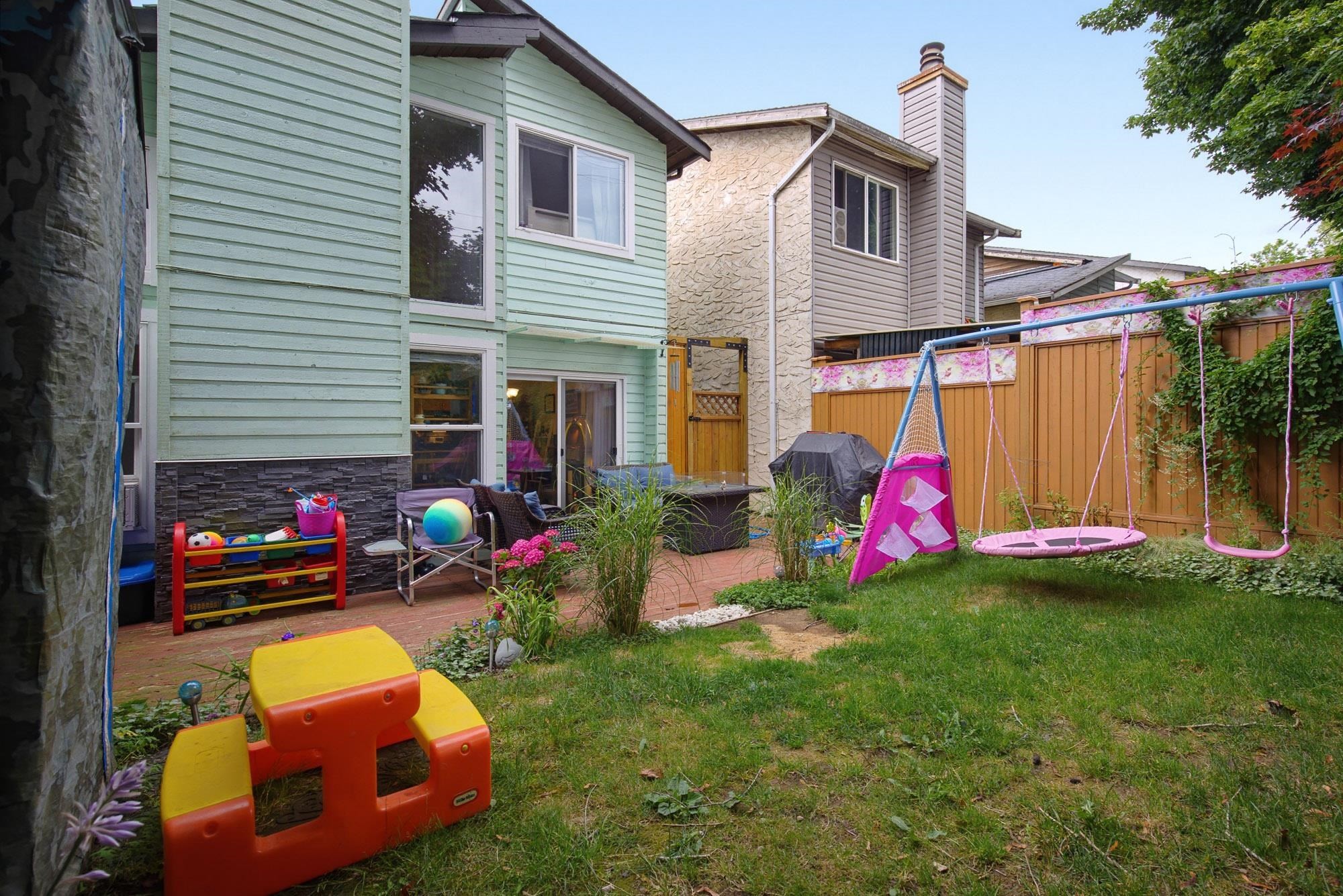 









404


Bruneau

Place,
Langley,




BC
V4W 3K9

