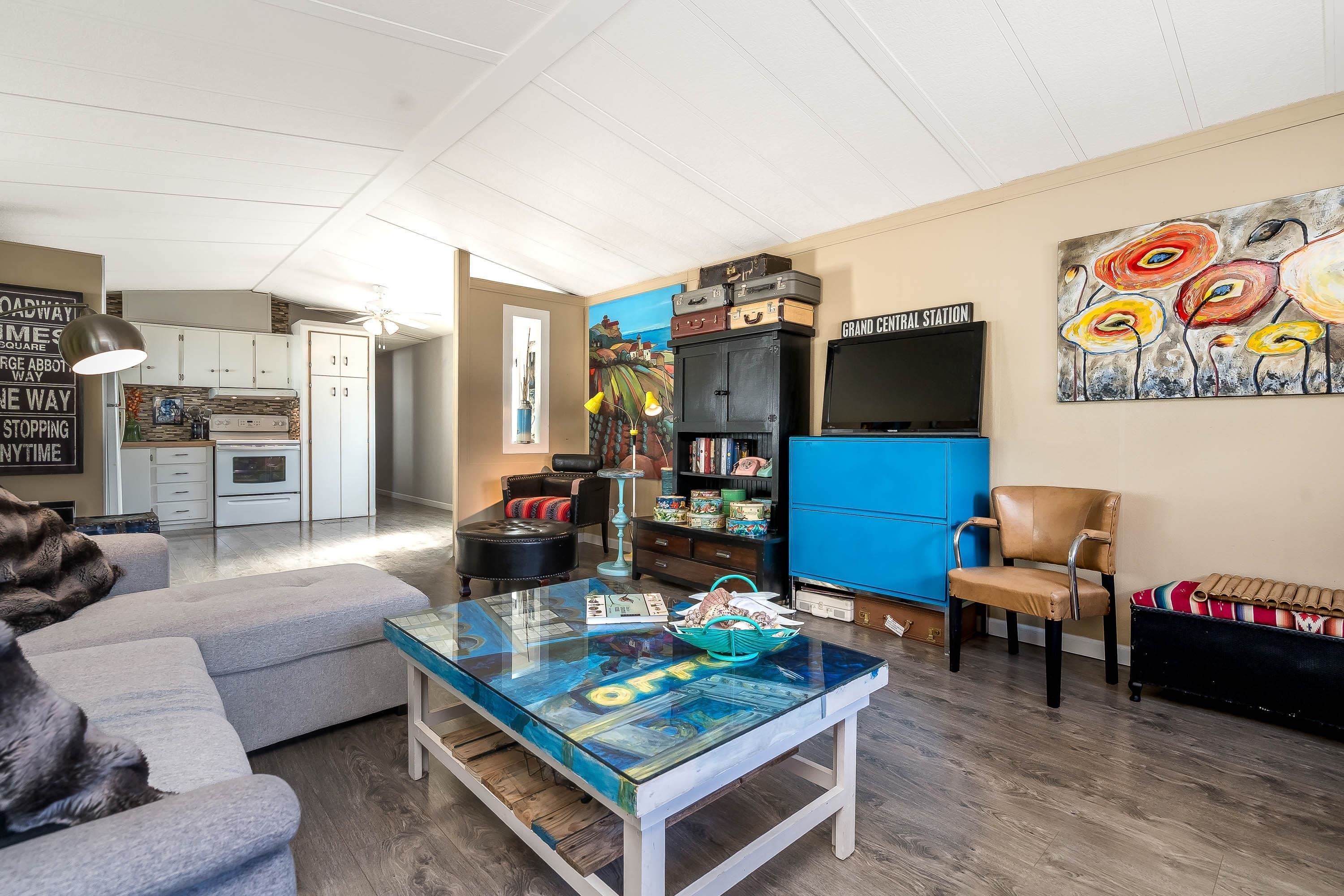 









2315


198

Street, 33,
Langley,




BC
V2Z 1Z1

