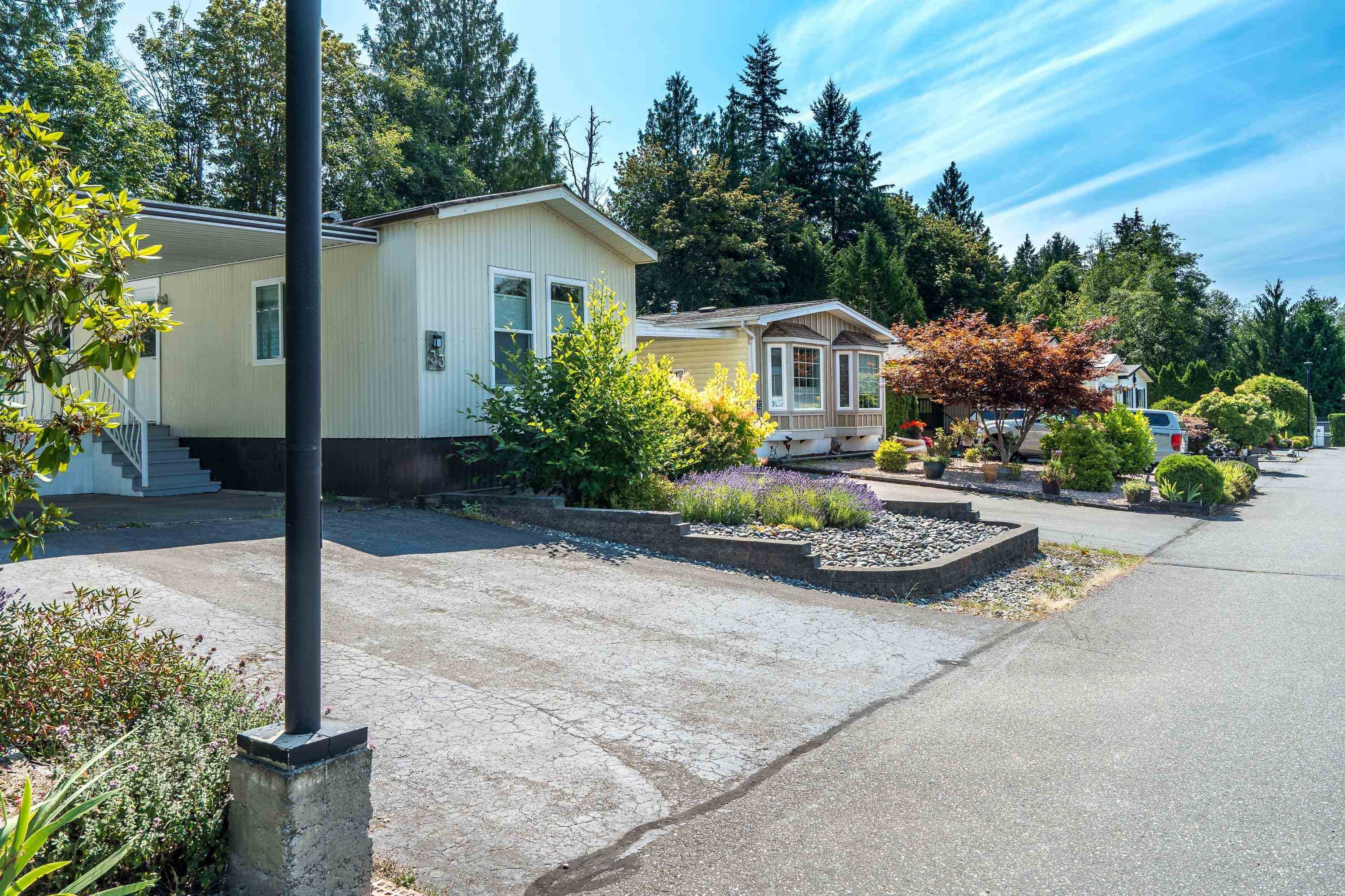 









2315


198

Street, 33,
Langley,




BC
V2Z 1Z1

