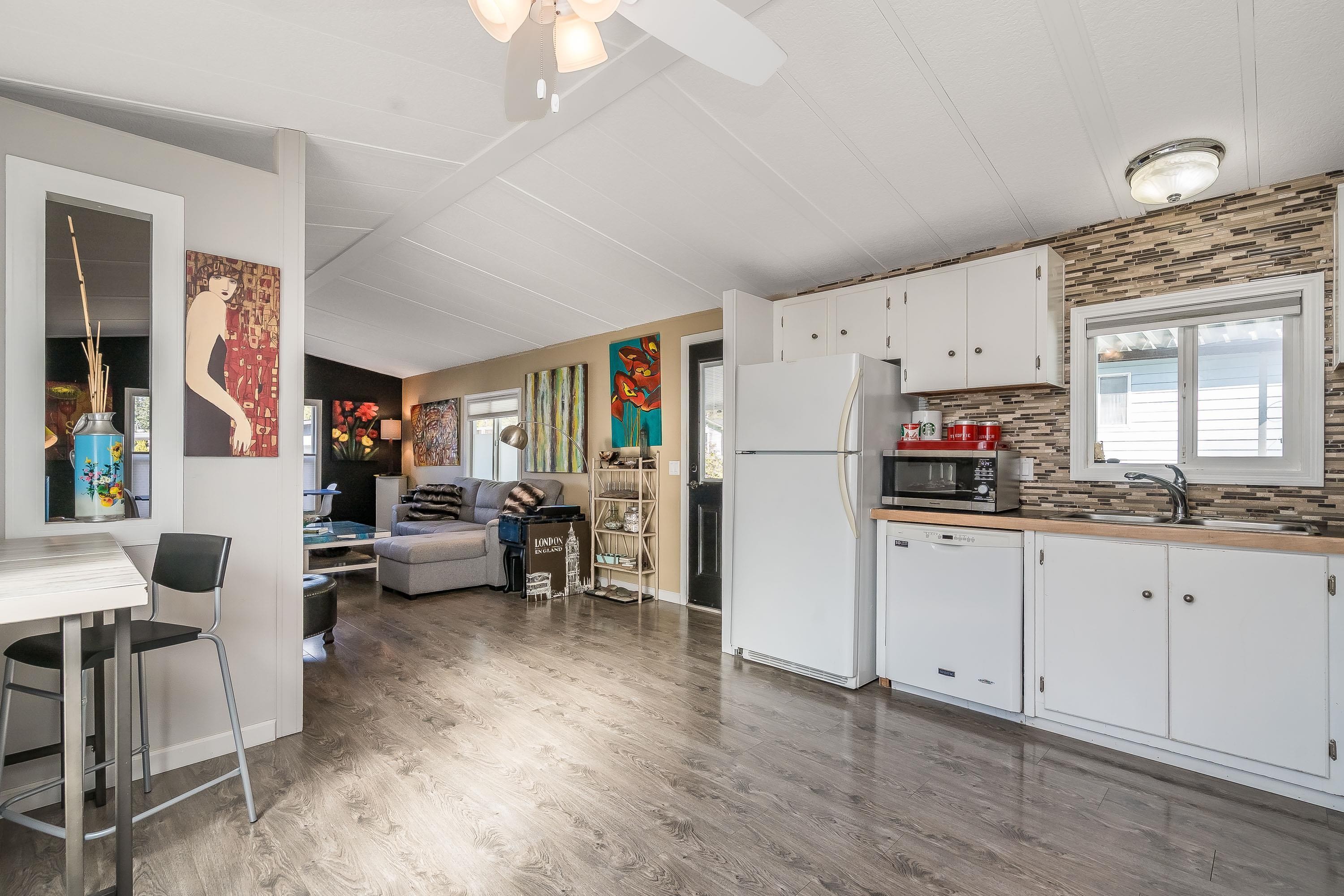 









2315


198

Street, 33,
Langley,




BC
V2Z 1Z1

