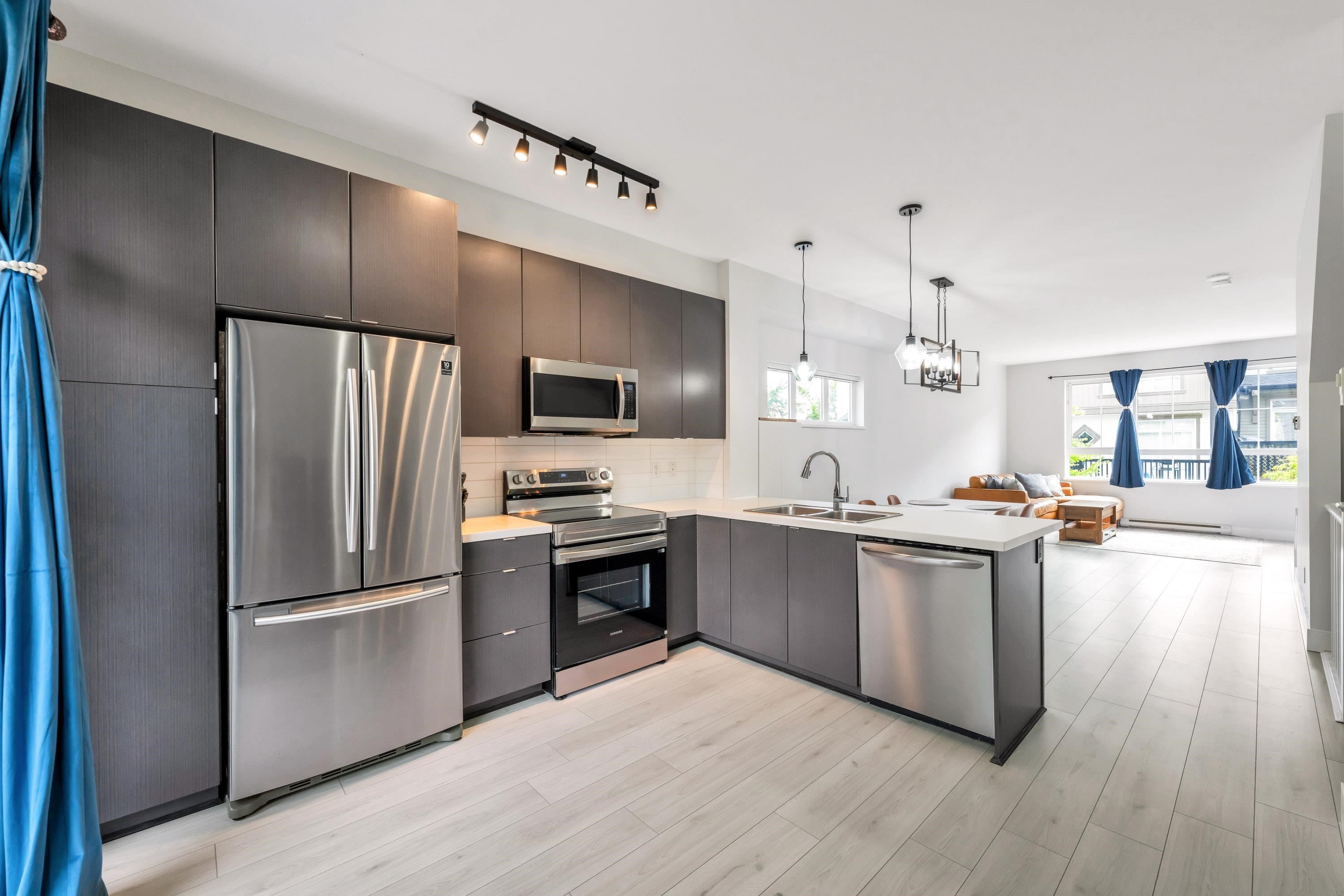 









19505


68a

Avenue, 121,
Surrey,




BC
V4N 6K3

