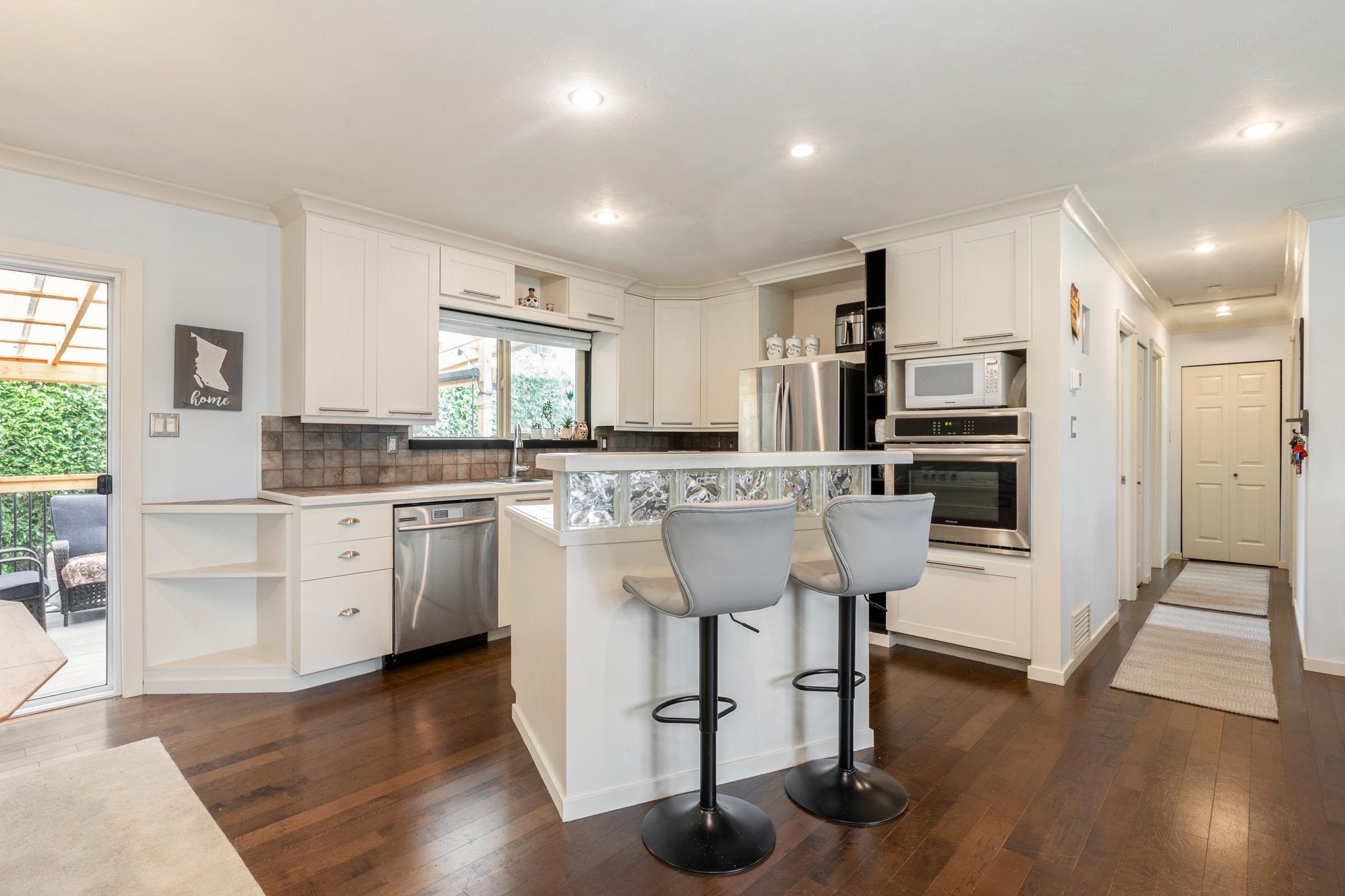 









26481


30a

Avenue,
Langley,




BC
V4W 3E1


