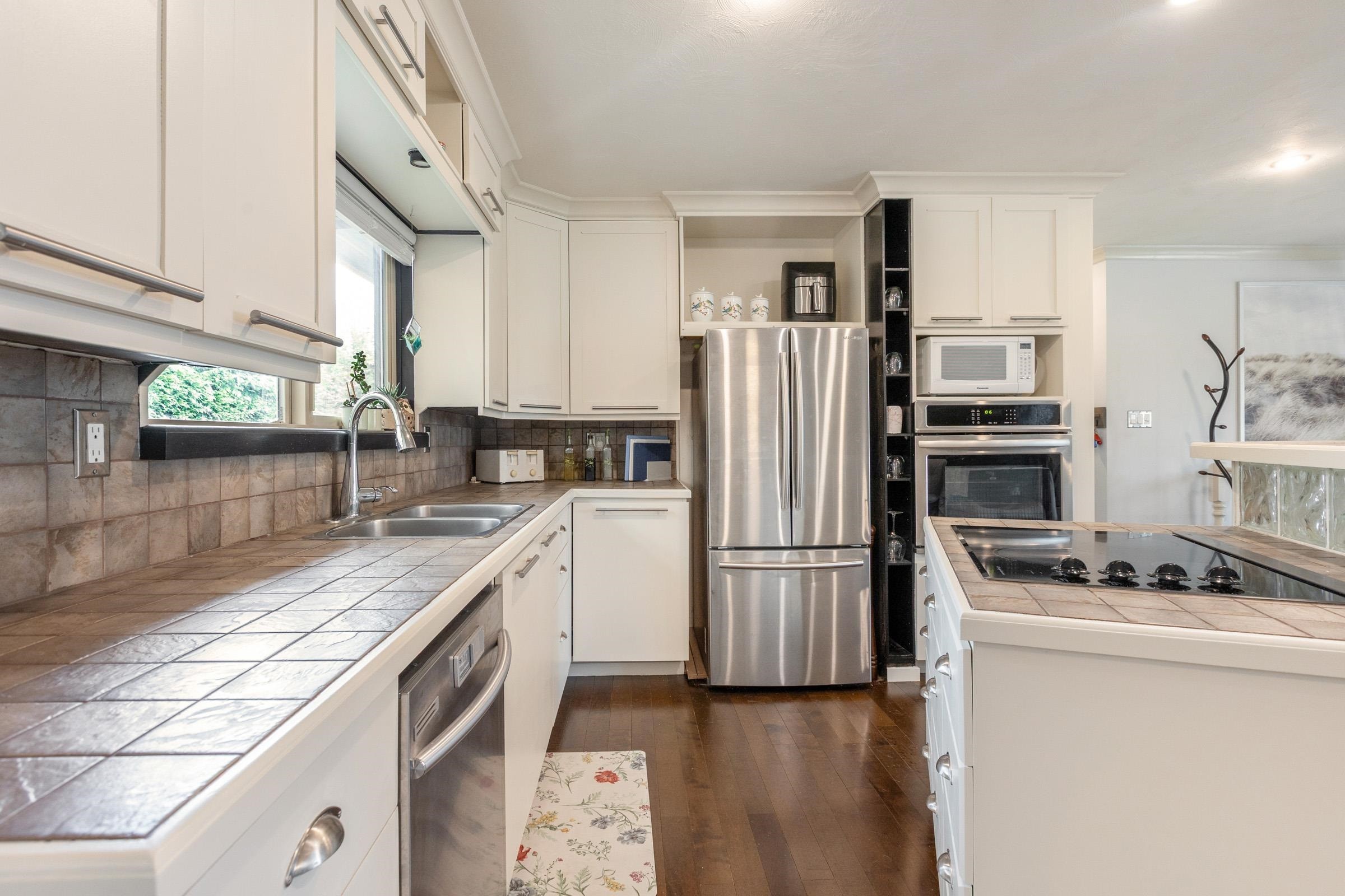 









26481


30a

Avenue,
Langley,




BC
V4W 3E1

