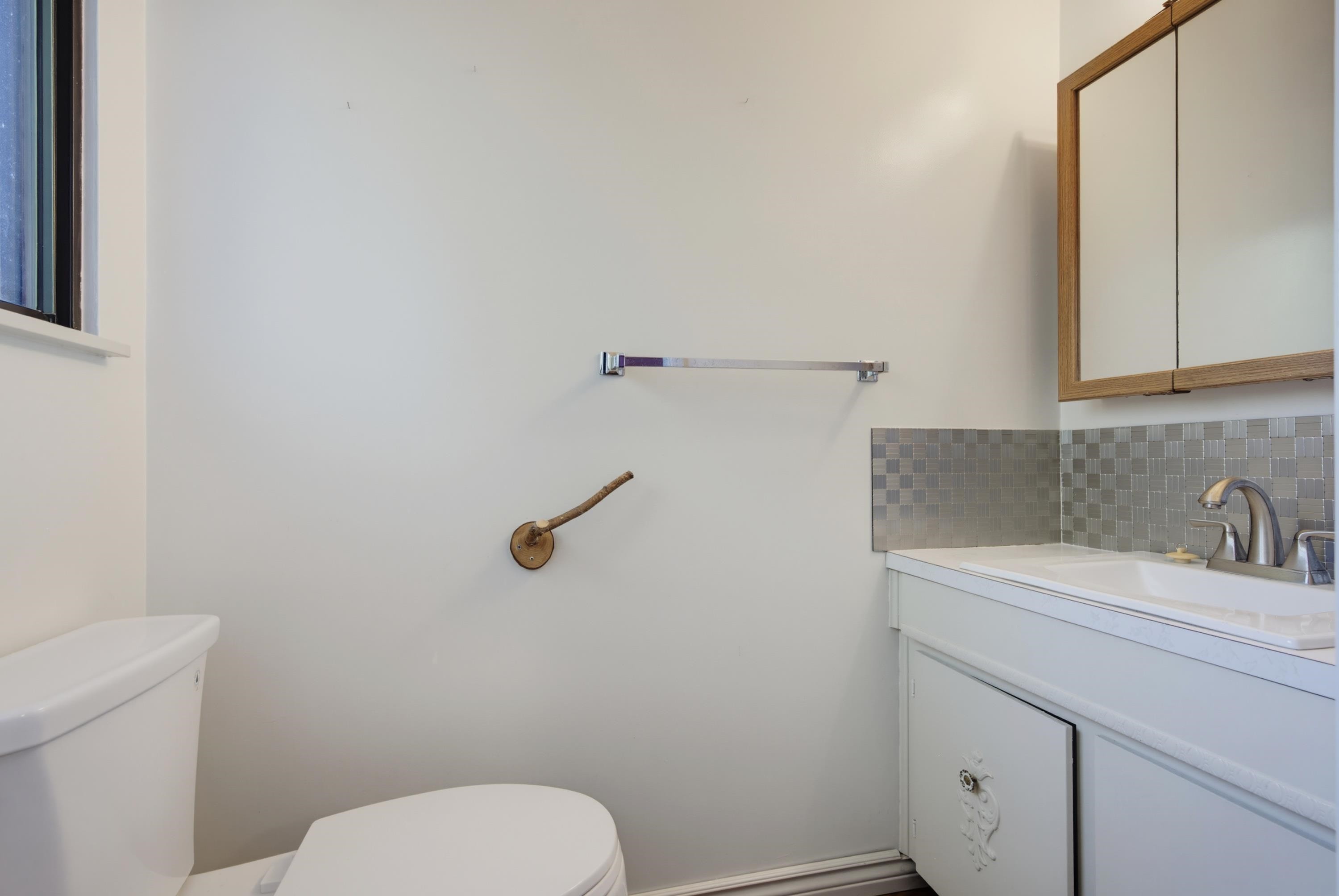 









4611


203a

Street,
Langley,




BC
V3A 5W2

