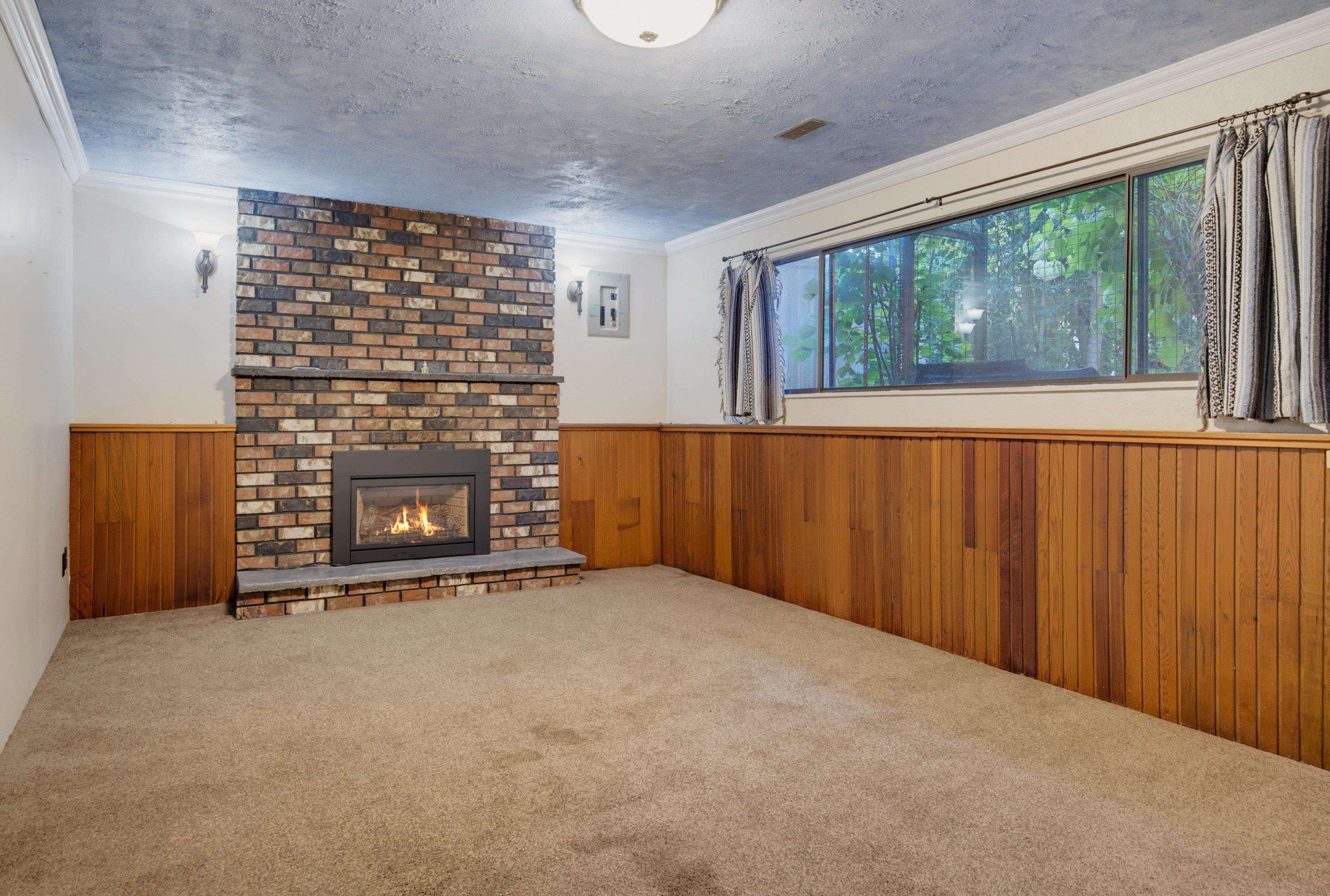 









4611


203a

Street,
Langley,




BC
V3A 5W2

