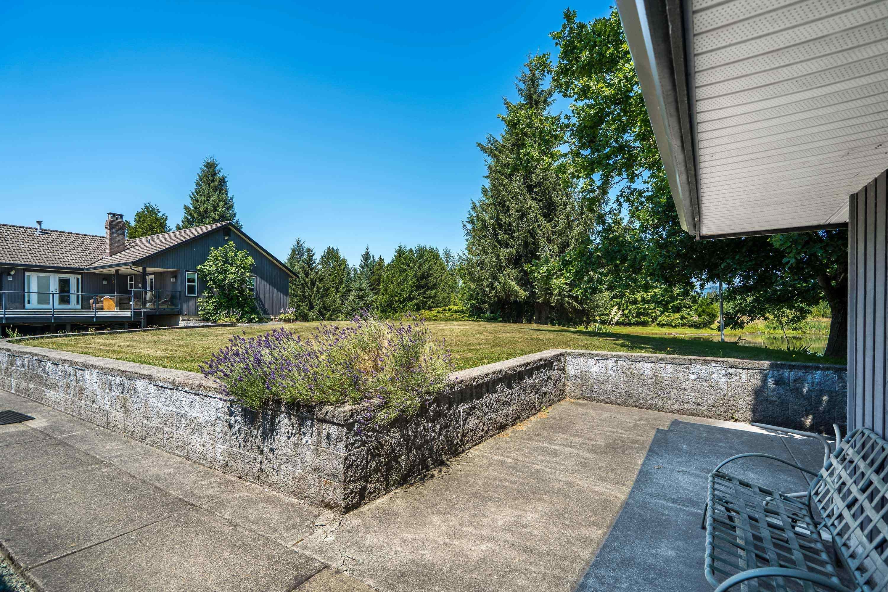 









7094


267

Street,
Langley,




BC
V4W 1W2

