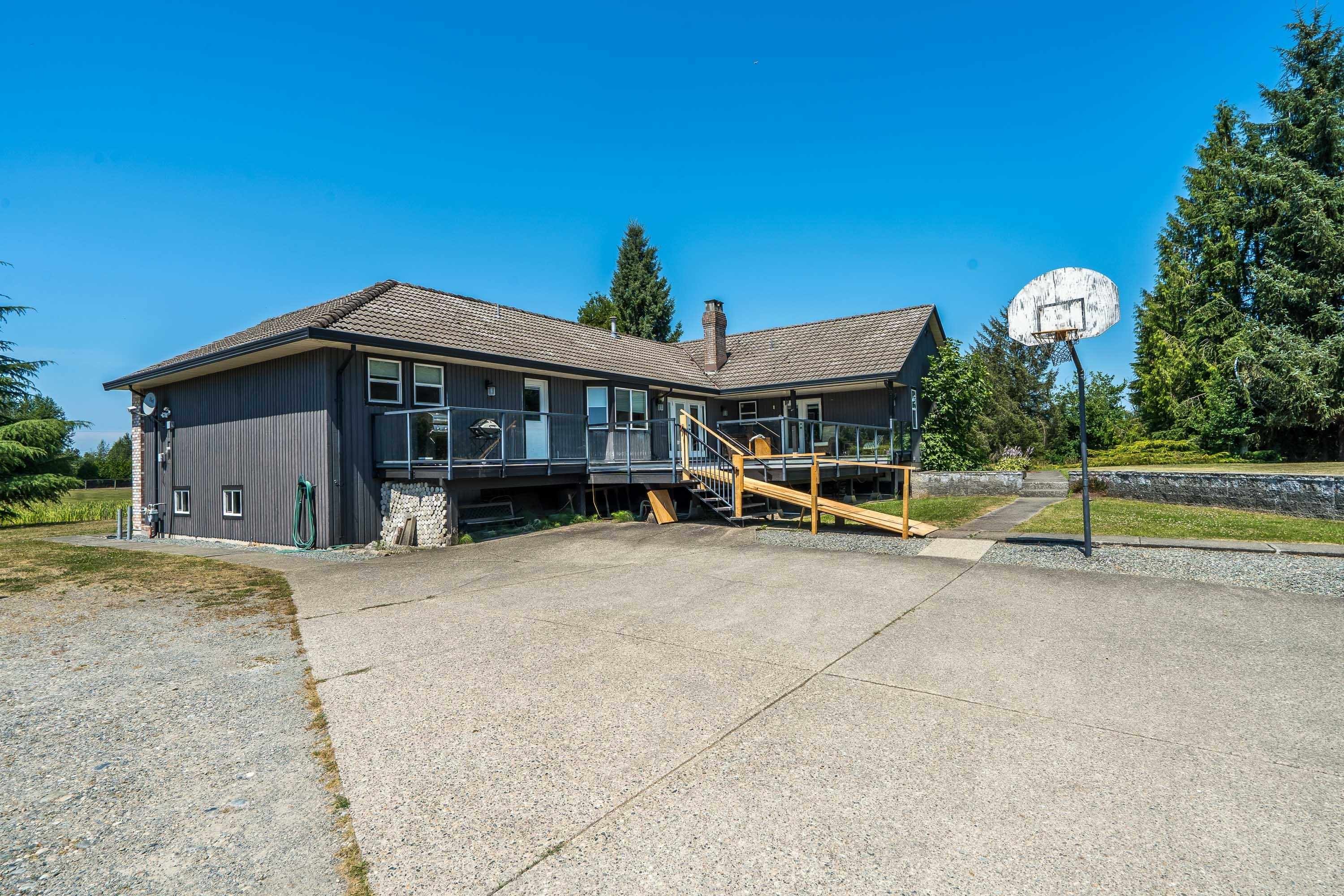 









7094


267

Street,
Langley,




BC
V4W 1W2


