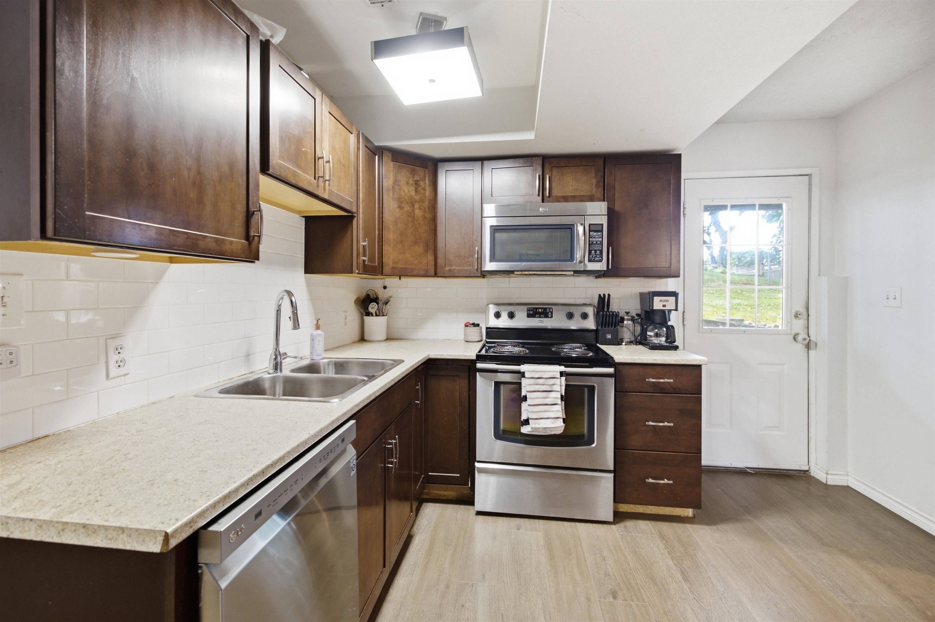 









1970


Powell

Crescent,
Abbotsford,




BC
V2S 4B2


