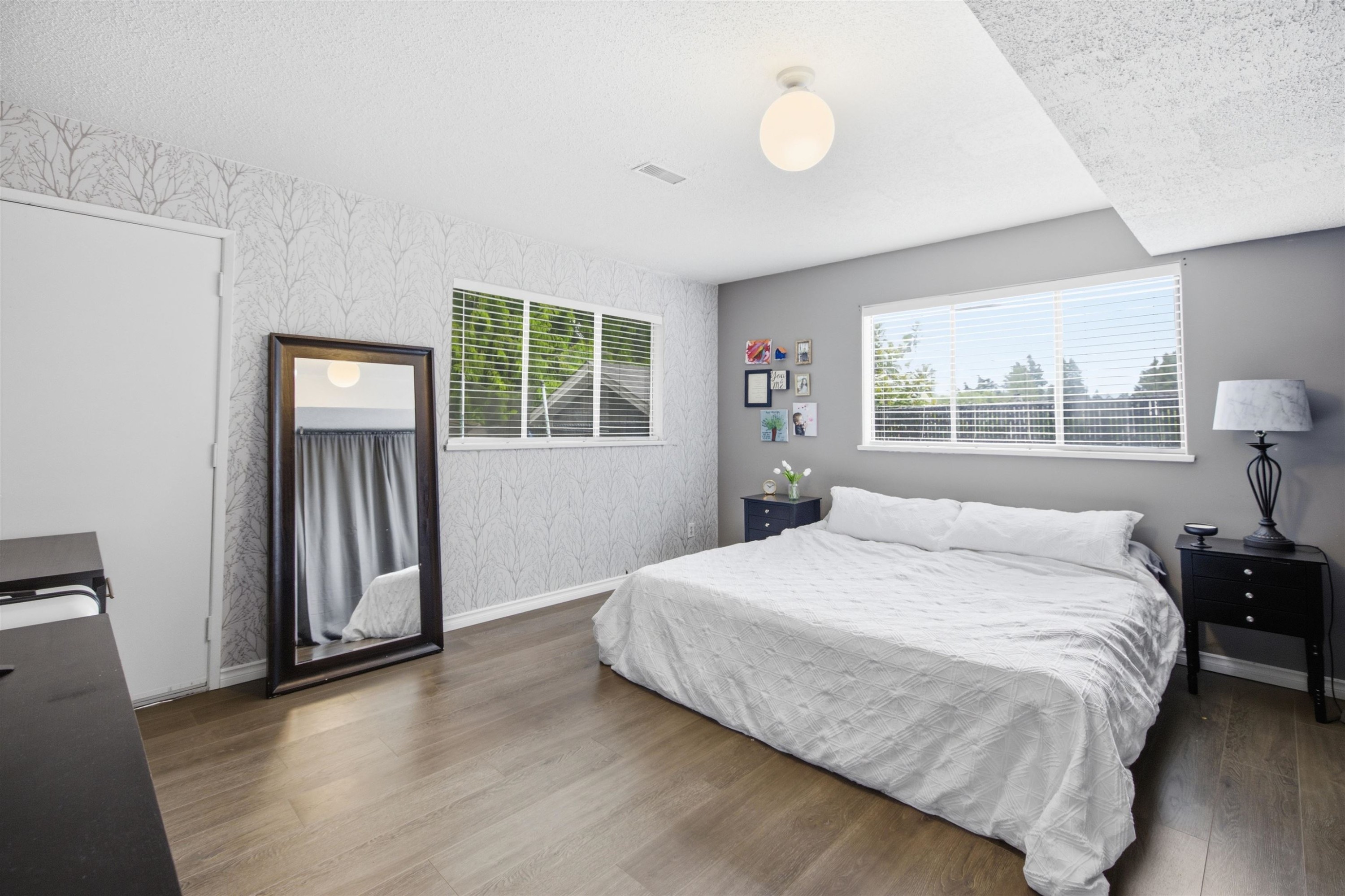 









1970


Powell

Crescent,
Abbotsford,




BC
V2S 4B2

